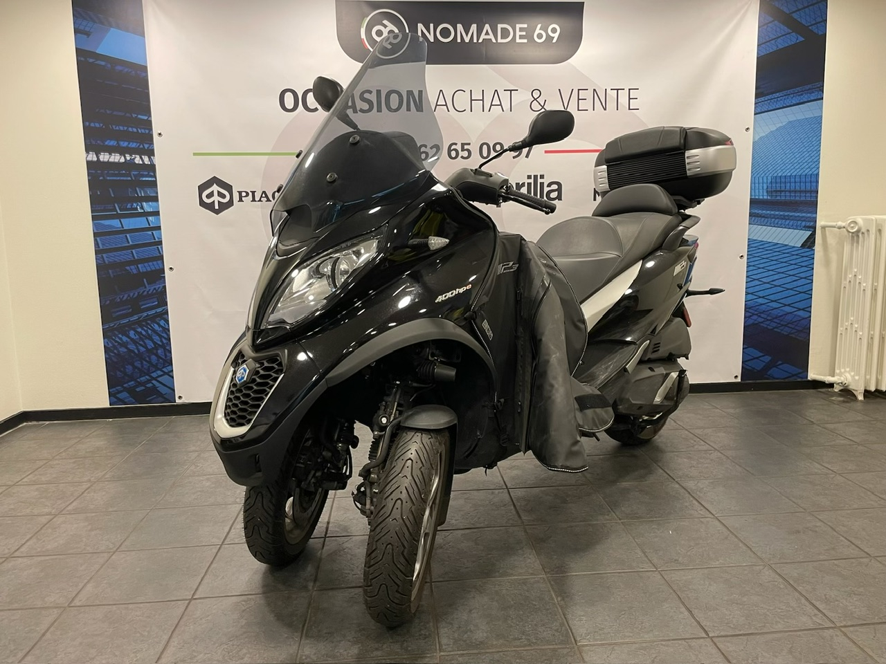 photo de PIAGGIO MP3 400 HPE ABS ASR 400 occasion de couleur  en vente à Brignais n°1