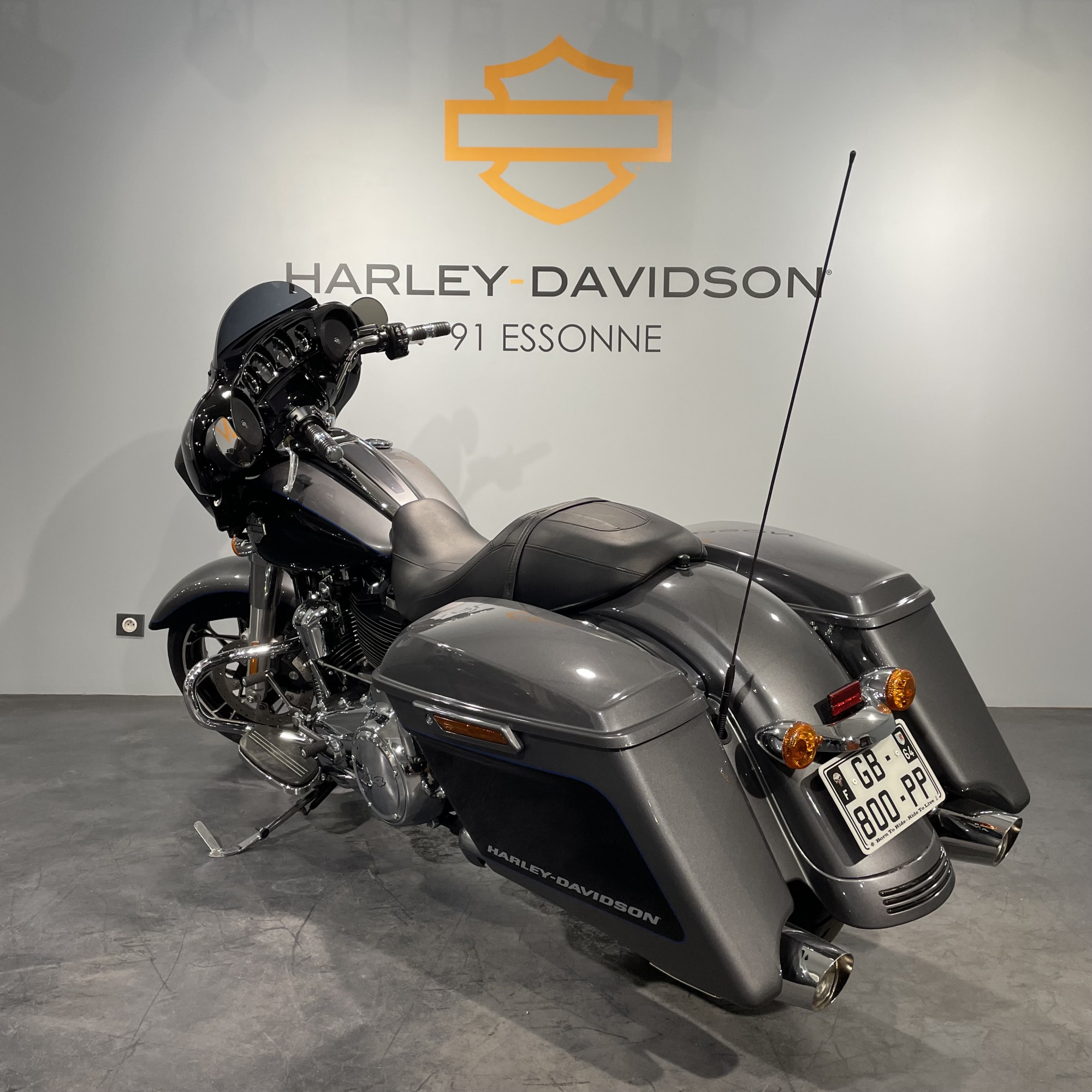 photo de HARLEY DAVIDSON TOURING STREET GLIDE 1868 SPECIA 1868 occasion de couleur  en vente   Ballainvilliers