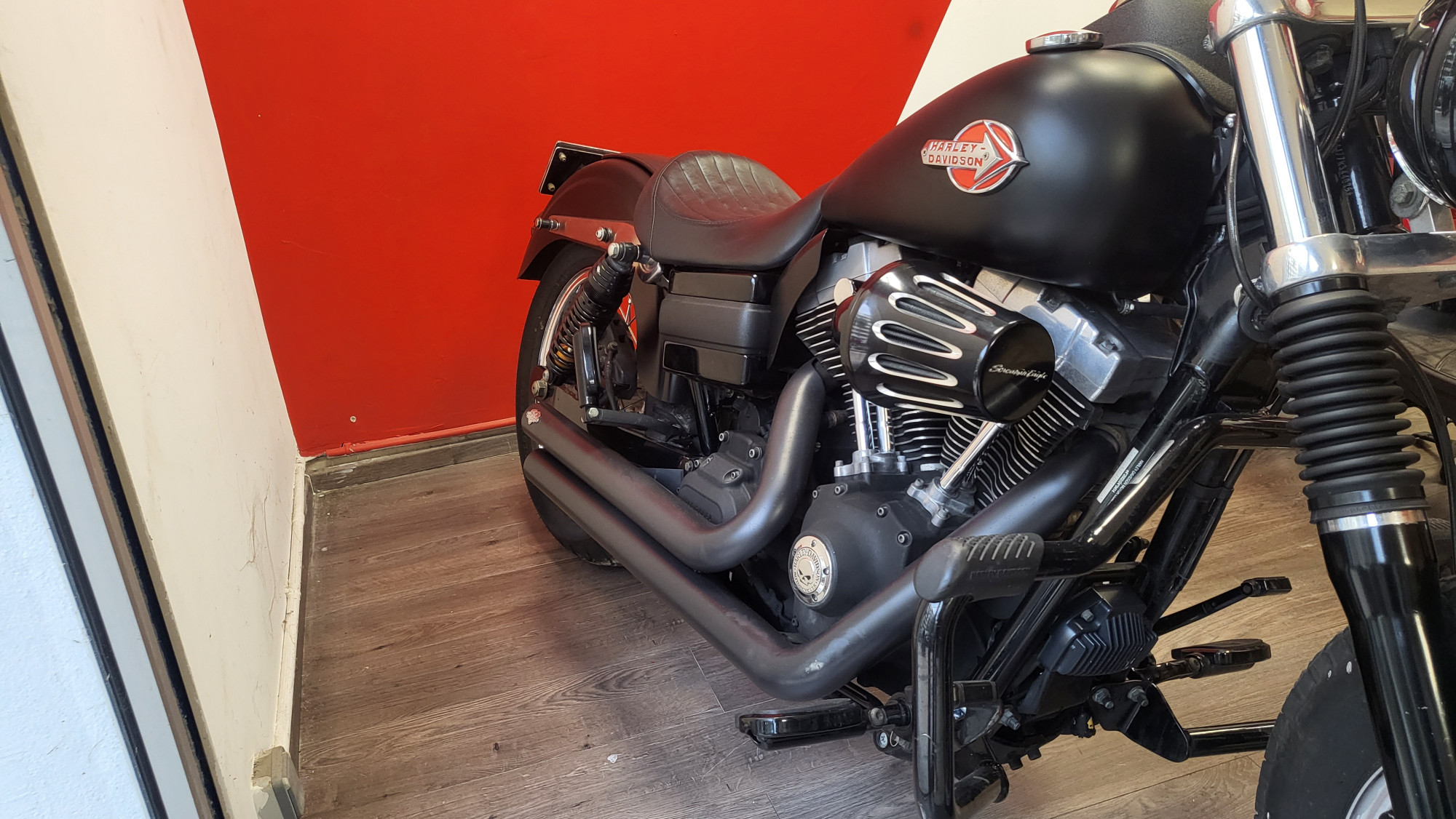 photo de HARLEY DAVIDSON DYNA STREET BOB 1584 1584 occasion de couleur  en vente à Hyeres n°2