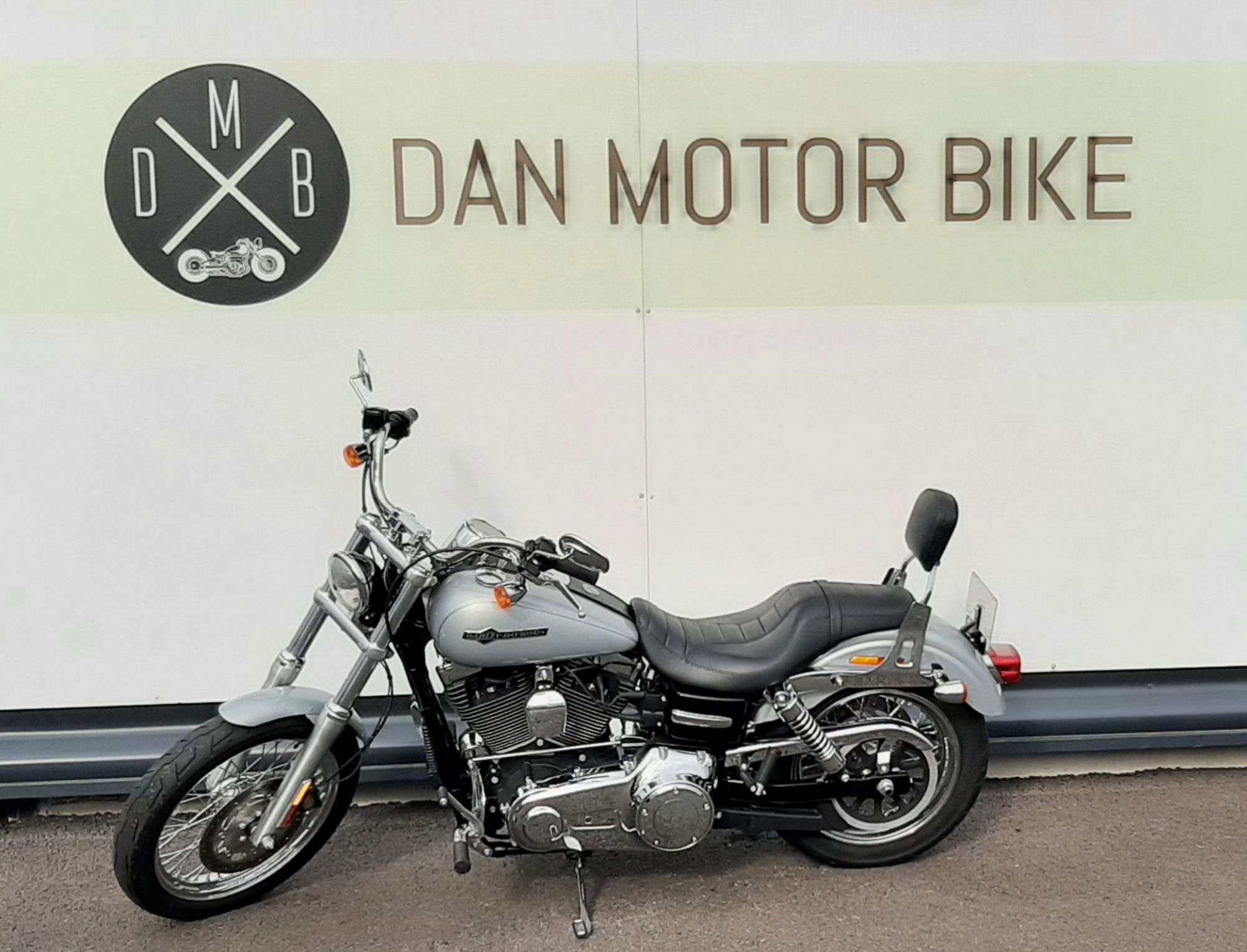 Annonce moto Harley-Davidson DYNA SUPER GLIDE 1690 CUSTOM