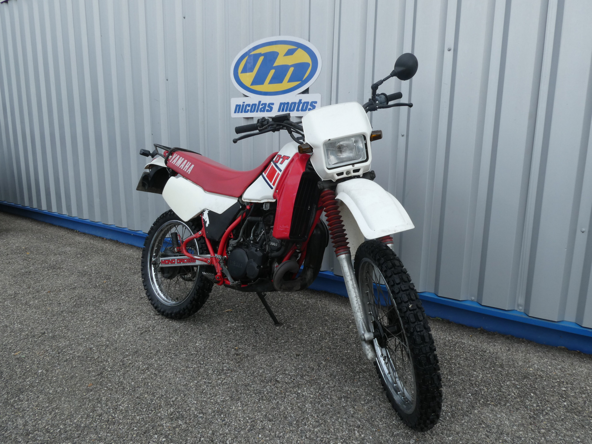 photo de YAMAHA DT 125 125 occasion de couleur  en vente   Annonay