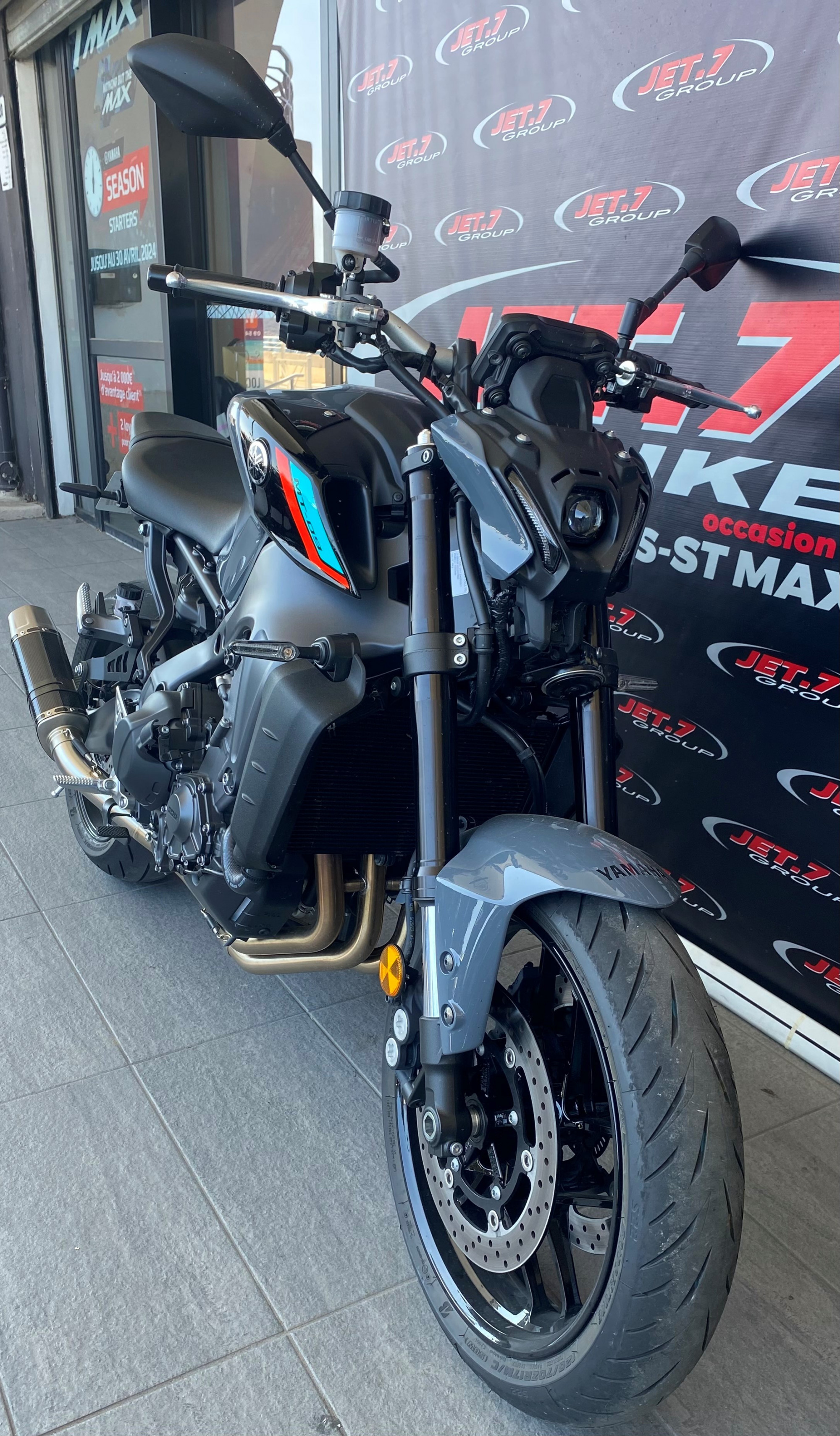 photo de YAMAHA MT-09 850 occasion de couleur  en vente à Ste Maxime n°2