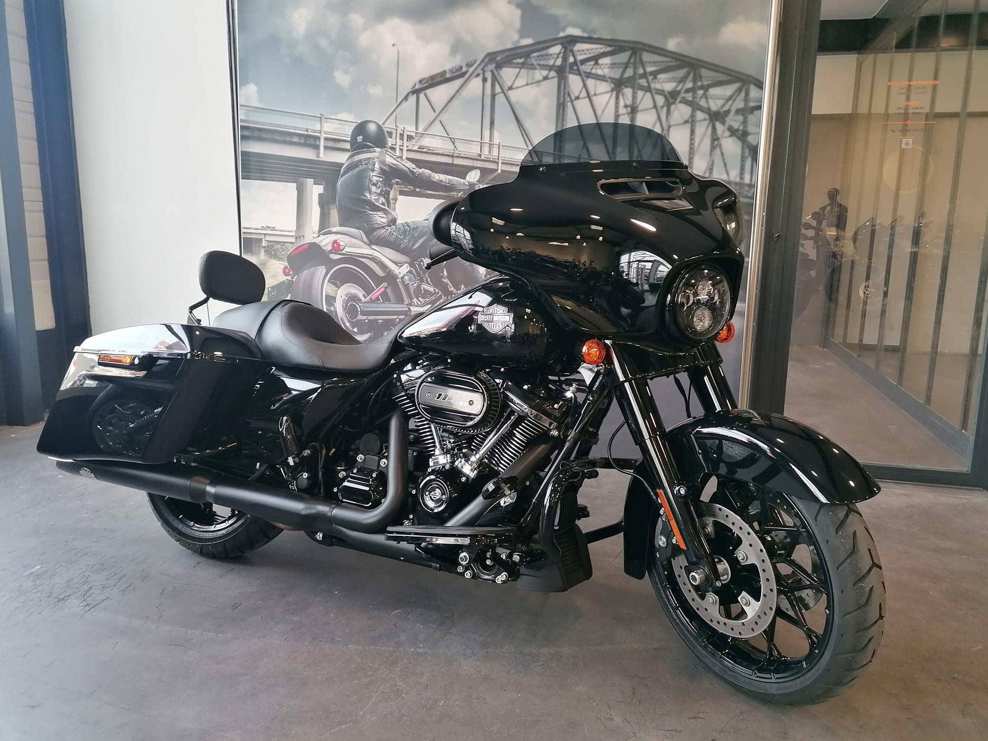 Annonce moto Harley-Davidson TOURING STREET GLIDE 1868 SPECIA