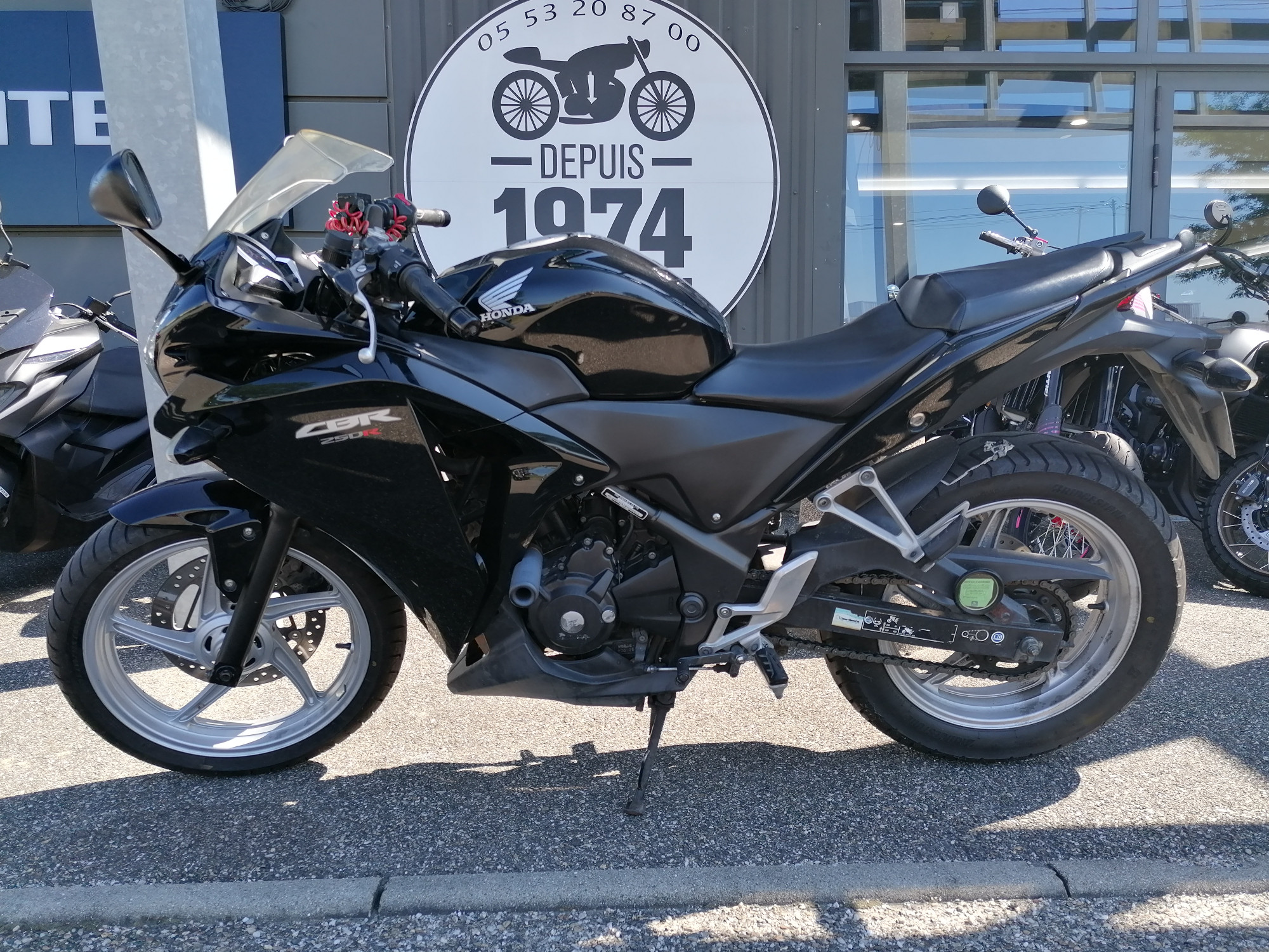 photo de HONDA CBR 250 R 250 occasion de couleur  en vente à Marmande n°2