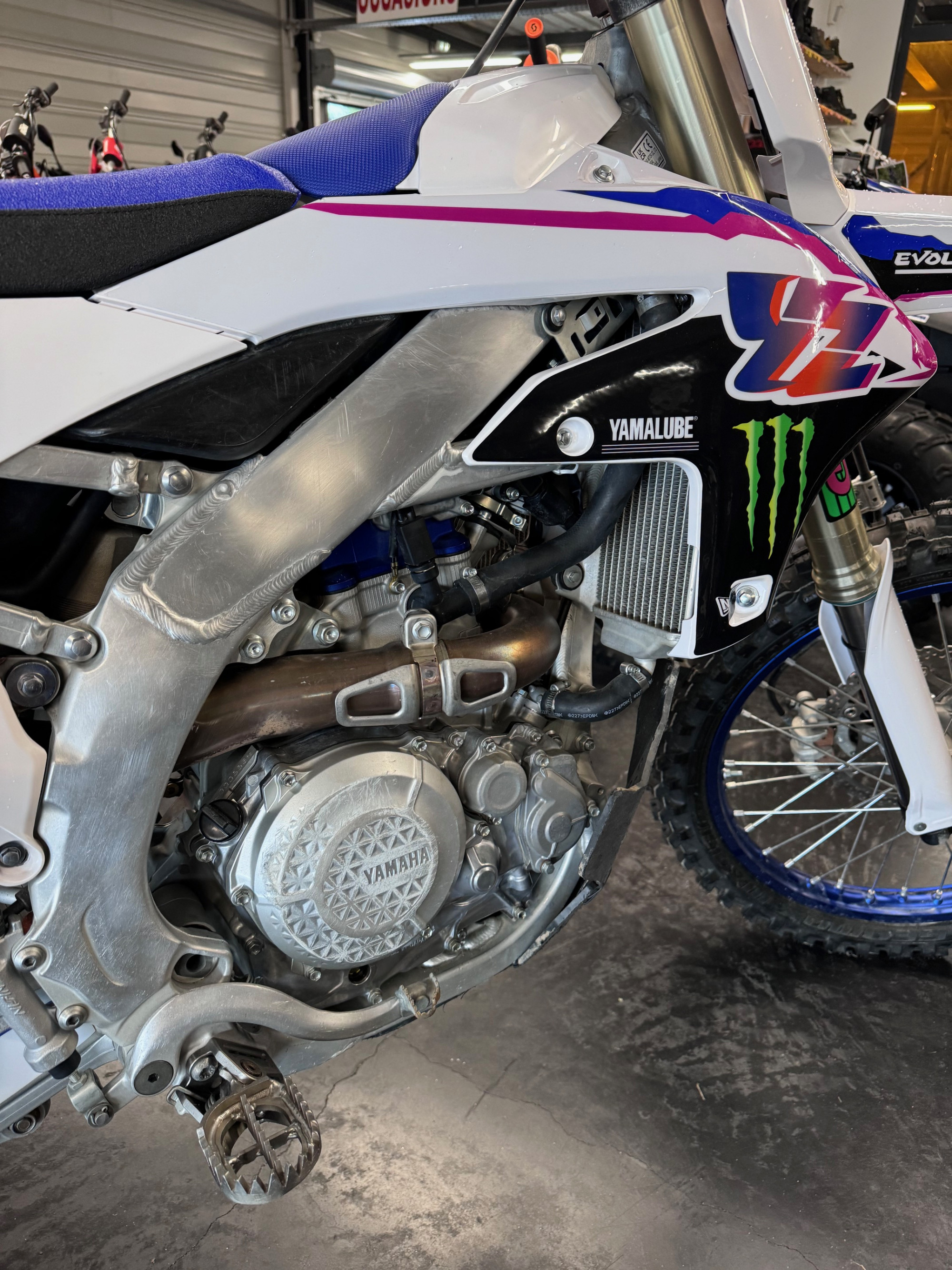 photo de YAMAHA YZ450F 450 occasion de couleur  en vente à Feytiat n°2