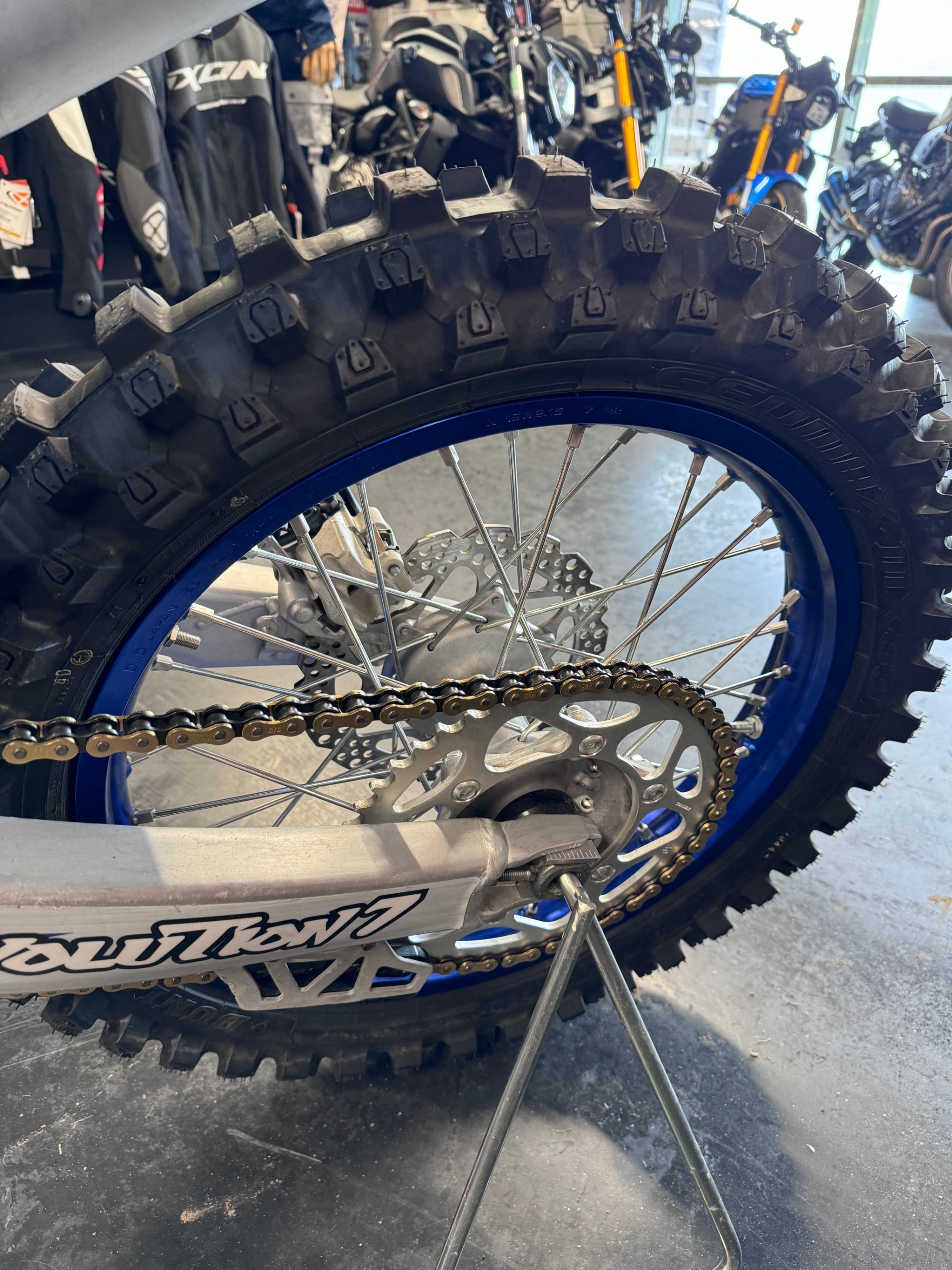 photo de YAMAHA YZ450F 450 occasion de couleur  en vente à Feytiat n°1