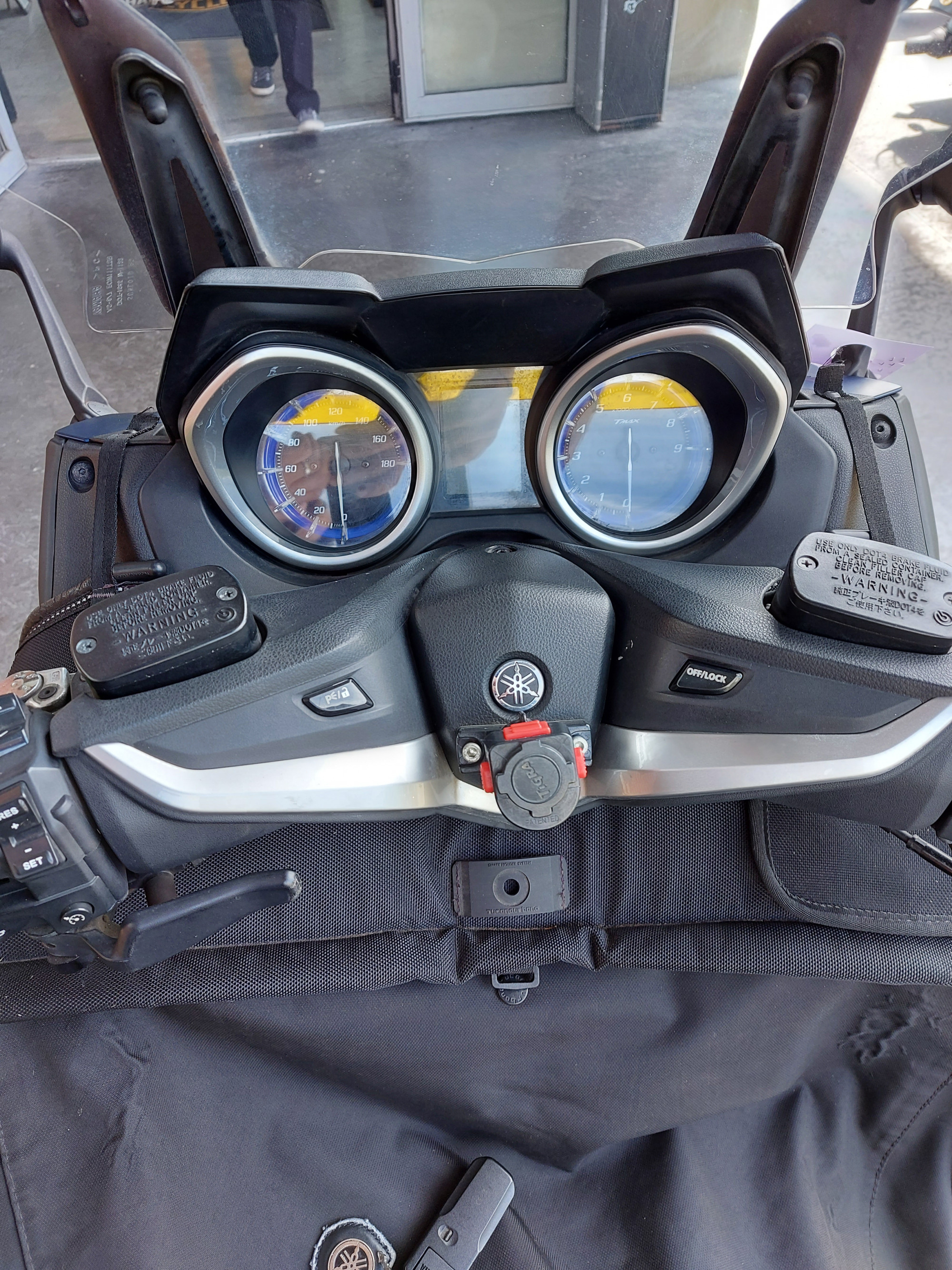 photo de YAMAHA XP T-MAX 530 DX 530 occasion de couleur  en vente   Villiers Sur Marne