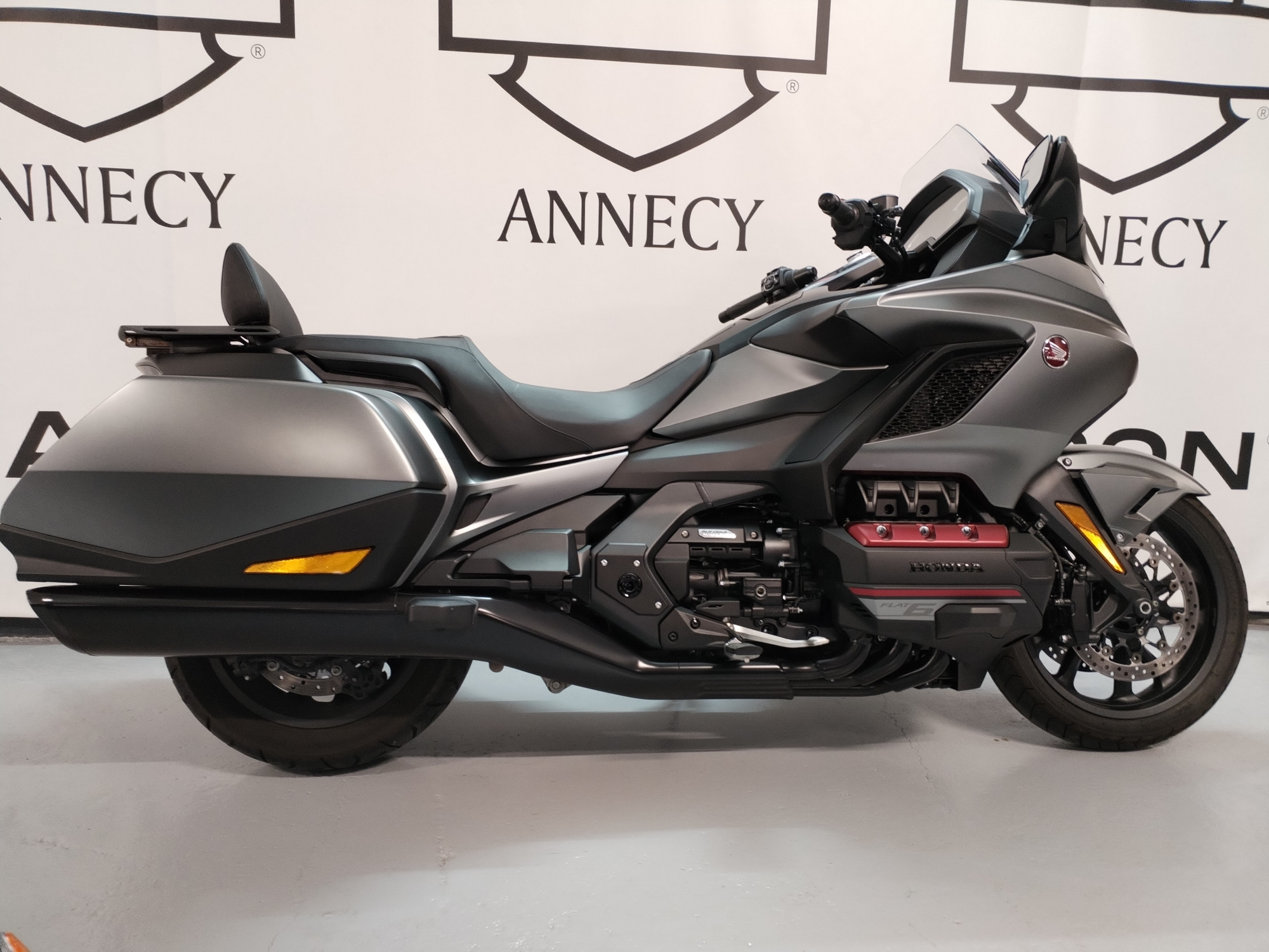 photo de HONDA GOLDWING 1800 BAGGER 1800 occasion de couleur  en vente à Seynod n°1