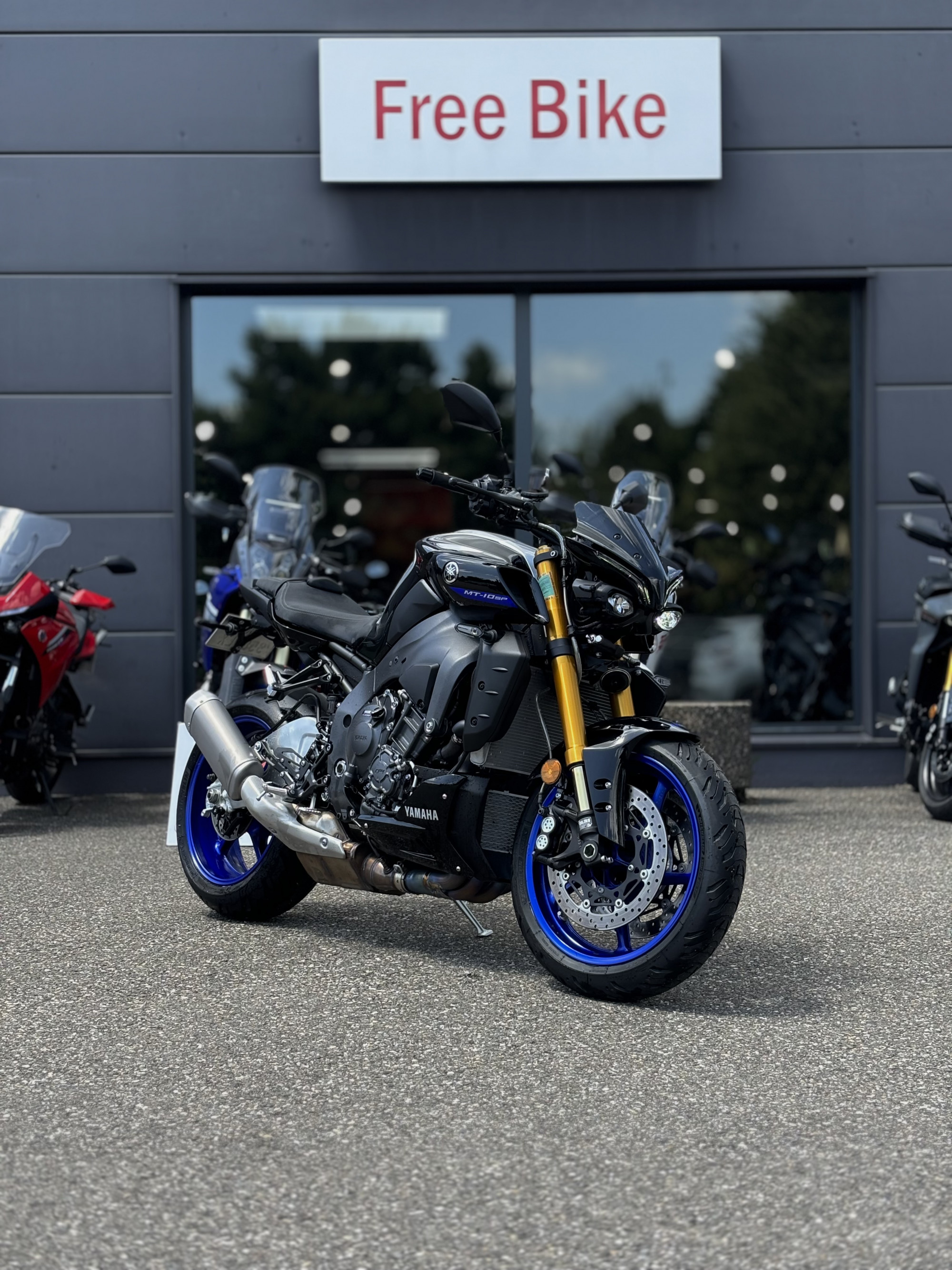 photo de YAMAHA MT-10 SP 1000 occasion de couleur  en vente à Mulhouse n°3