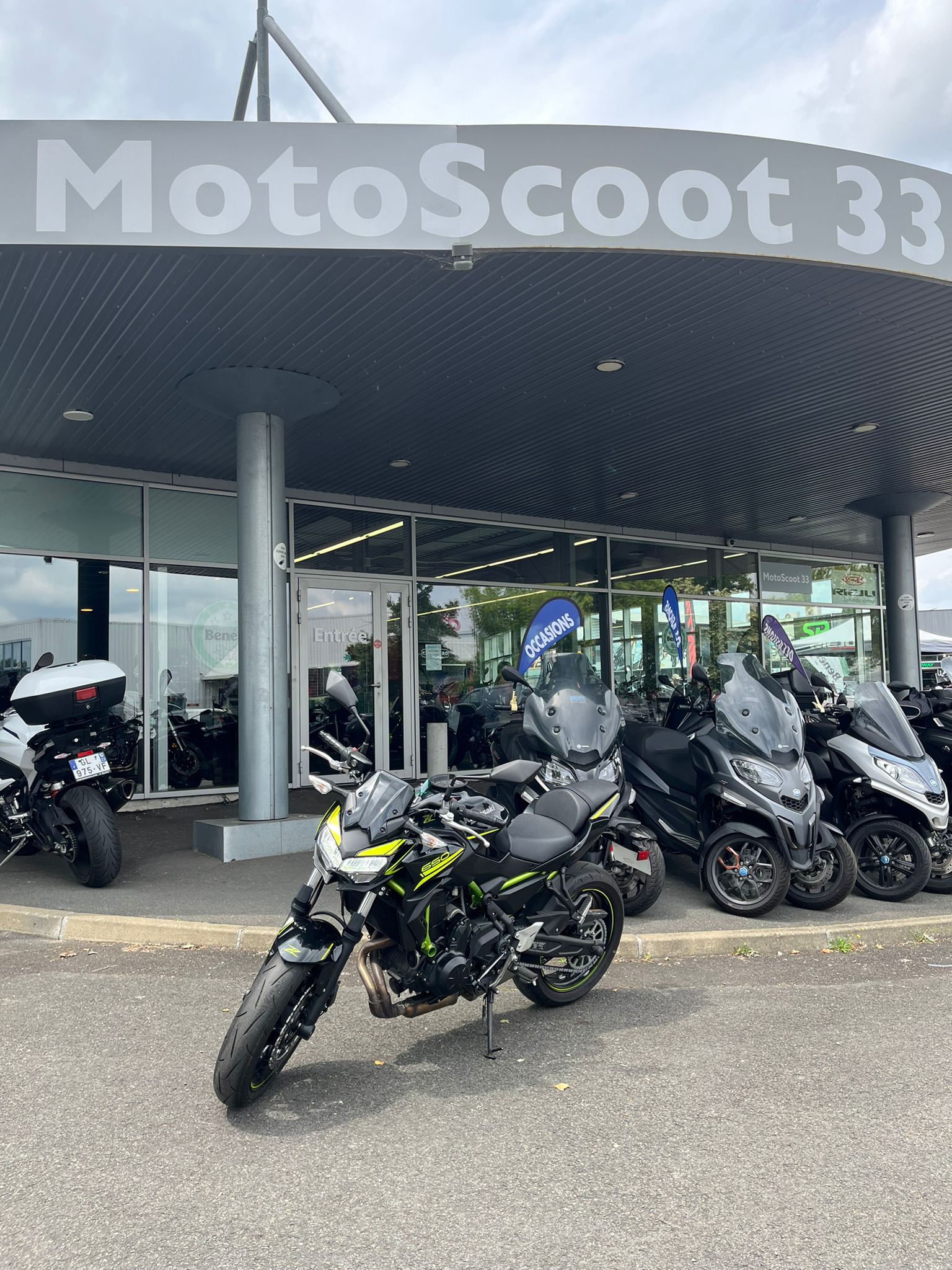 photo de KAWASAKI Z 650 (47.5CV) 650 occasion de couleur  en vente à Bordeaux n°2