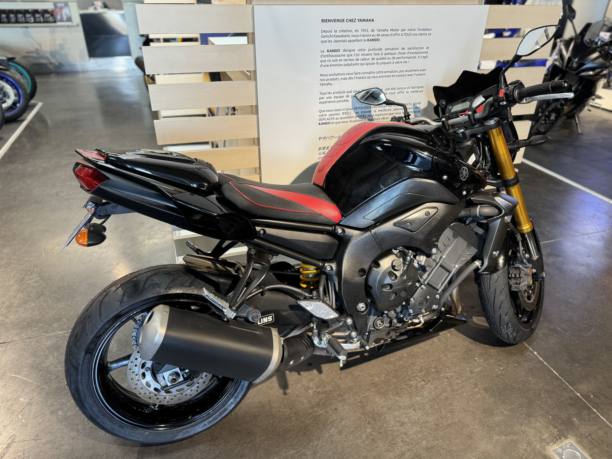 photo de YAMAHA FZ8 FAZER 800 occasion de couleur  en vente à RUY MONTCEAU n°2