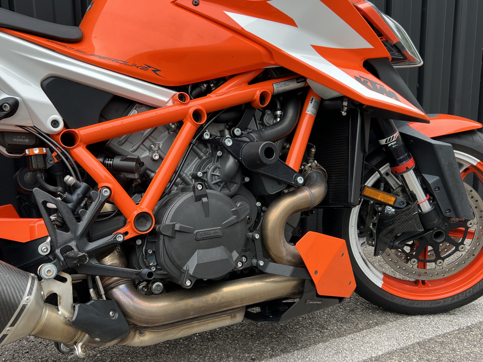 photo de KTM KTM 1290 SUPER DUKE R 2020 1290 occasion de couleur  en vente à St etienne n°2