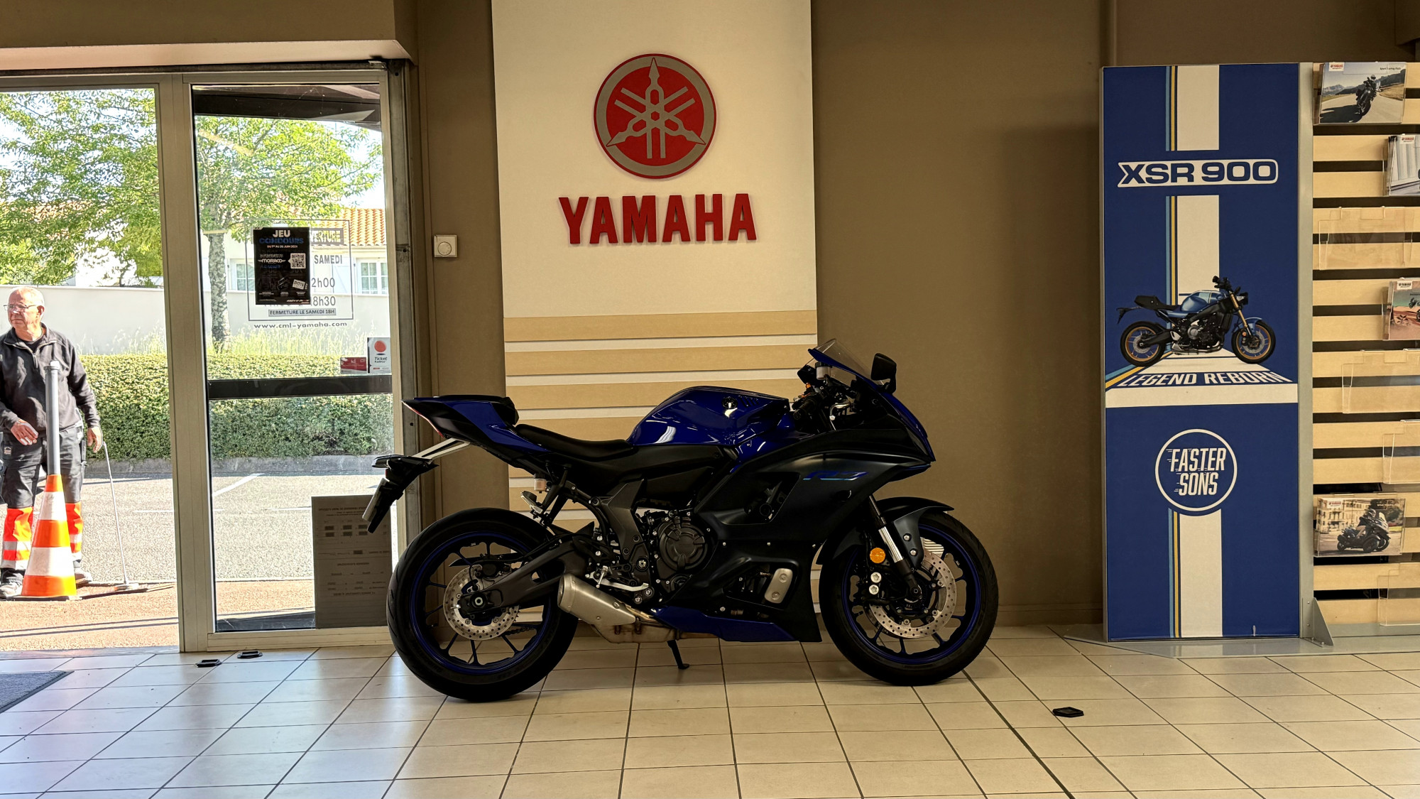 photo de YAMAHA YZF-R7 700 occasion de couleur  en vente à Angouleme n°1