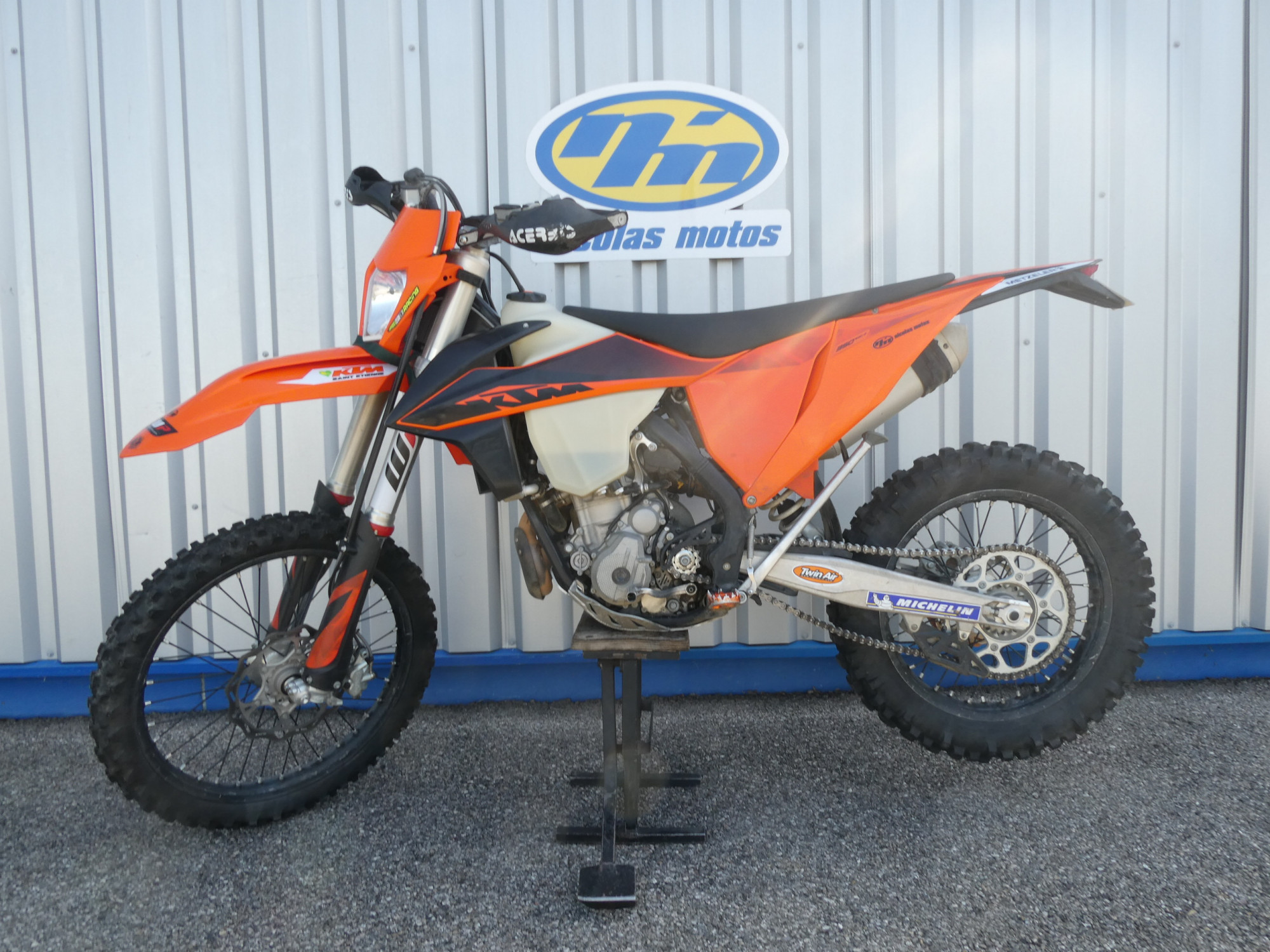 photo de KTM 350 EXC-F 350 occasion de couleur  en vente   Annonay