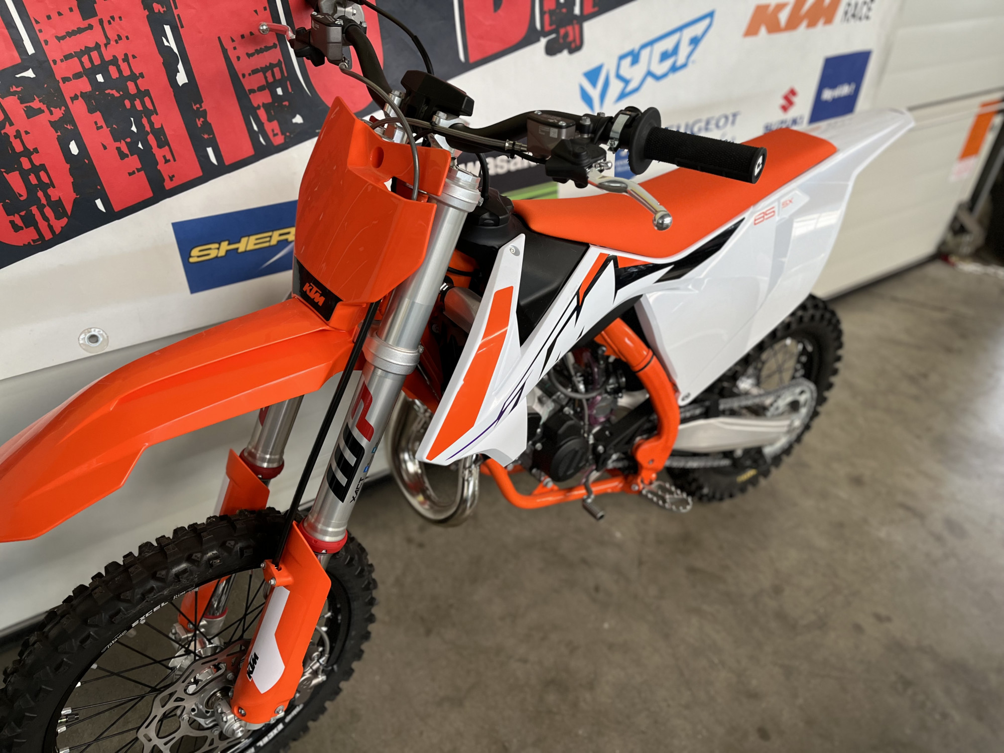 photo de KTM 85 SX 85 occasion de couleur  en vente à St Germain Laprade n°2