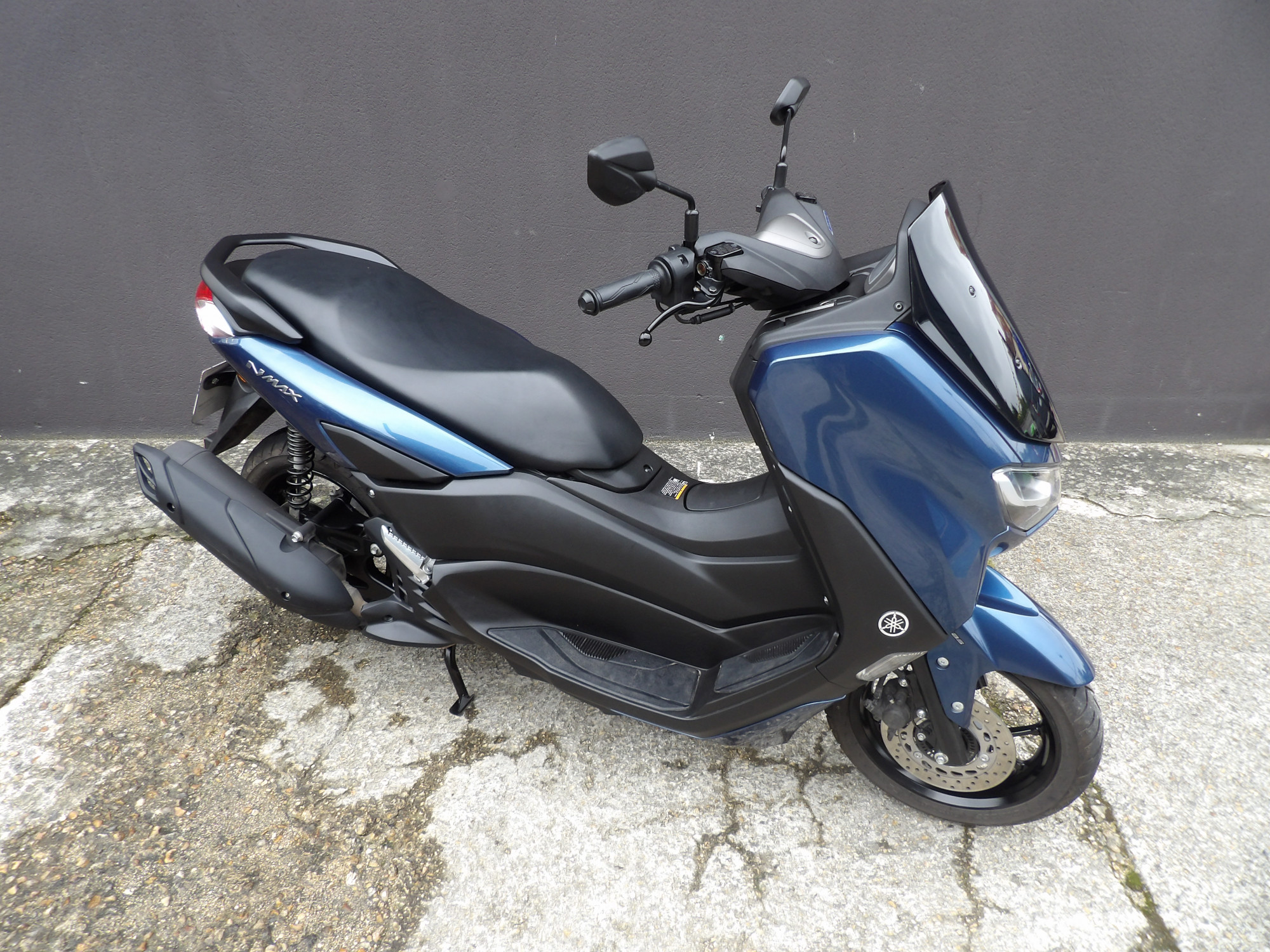 photo de YAMAHA NMAX 125 125 occasion de couleur  en vente   Villeneuve St Georges