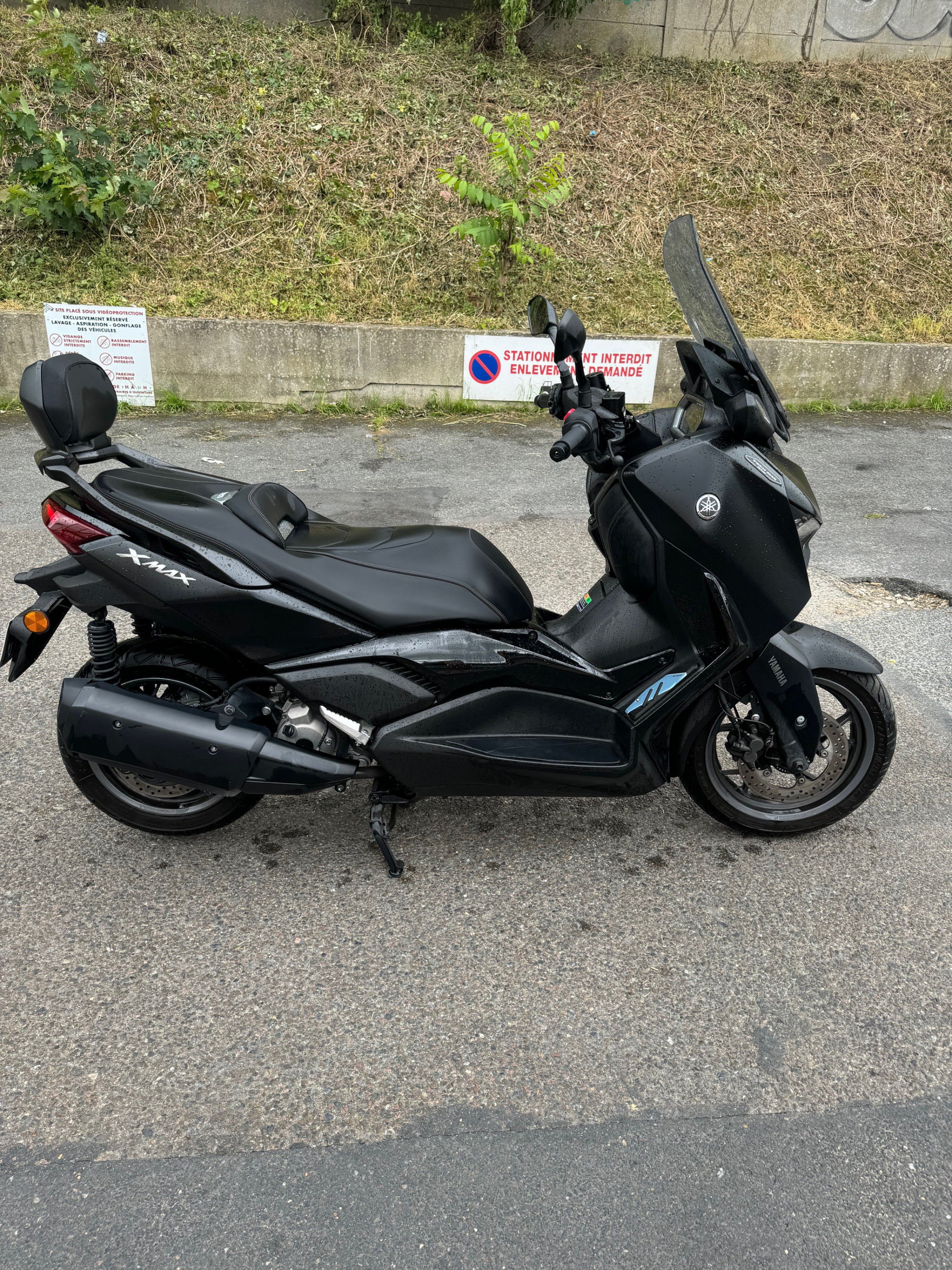 photo de YAMAHA XMAX 300 TECH MAX 300 occasion de couleur  en vente à Pantin n°3