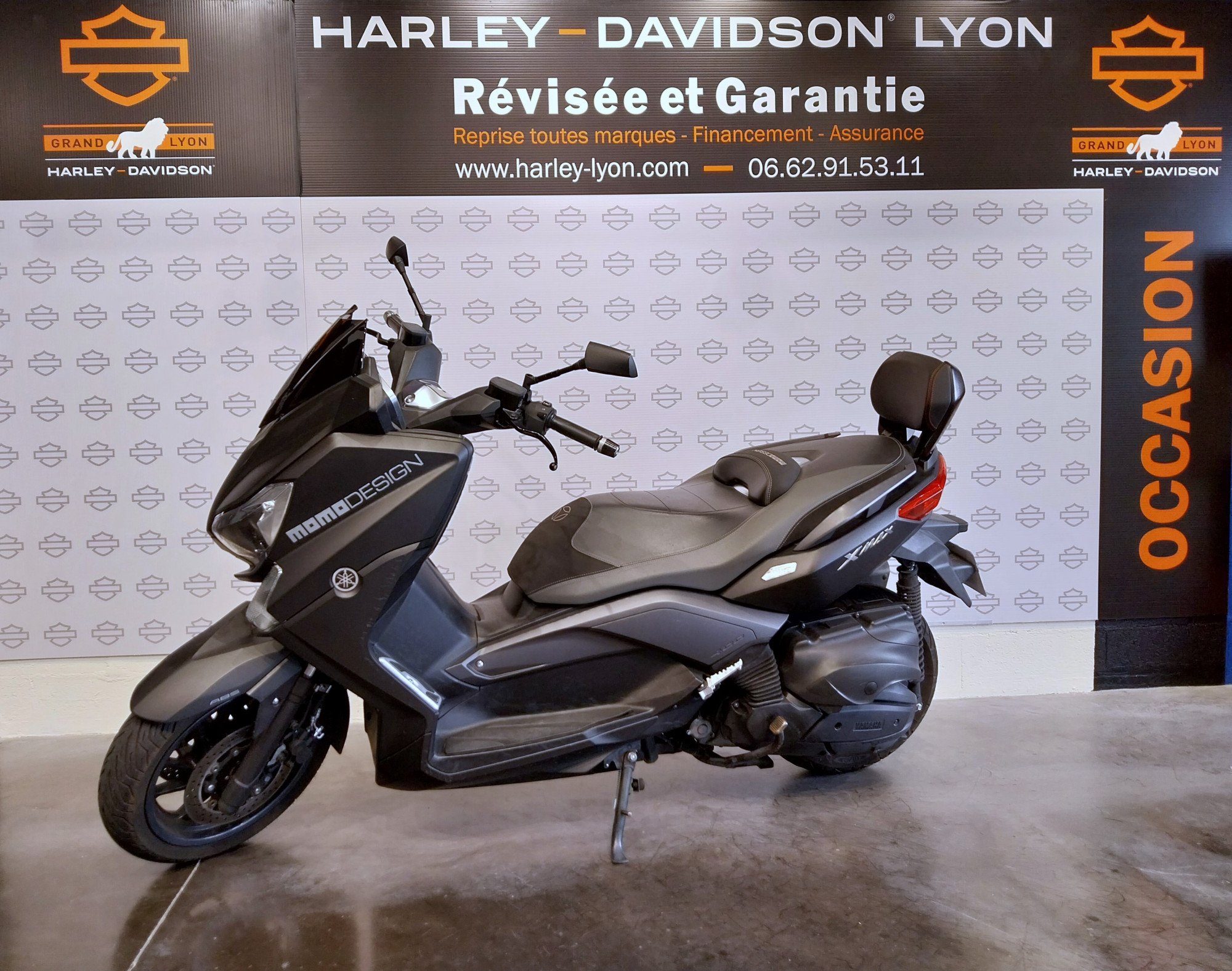 photo de YAMAHA X-MAX 400 IRON 400 occasion de couleur  en vente à Brignais n°2