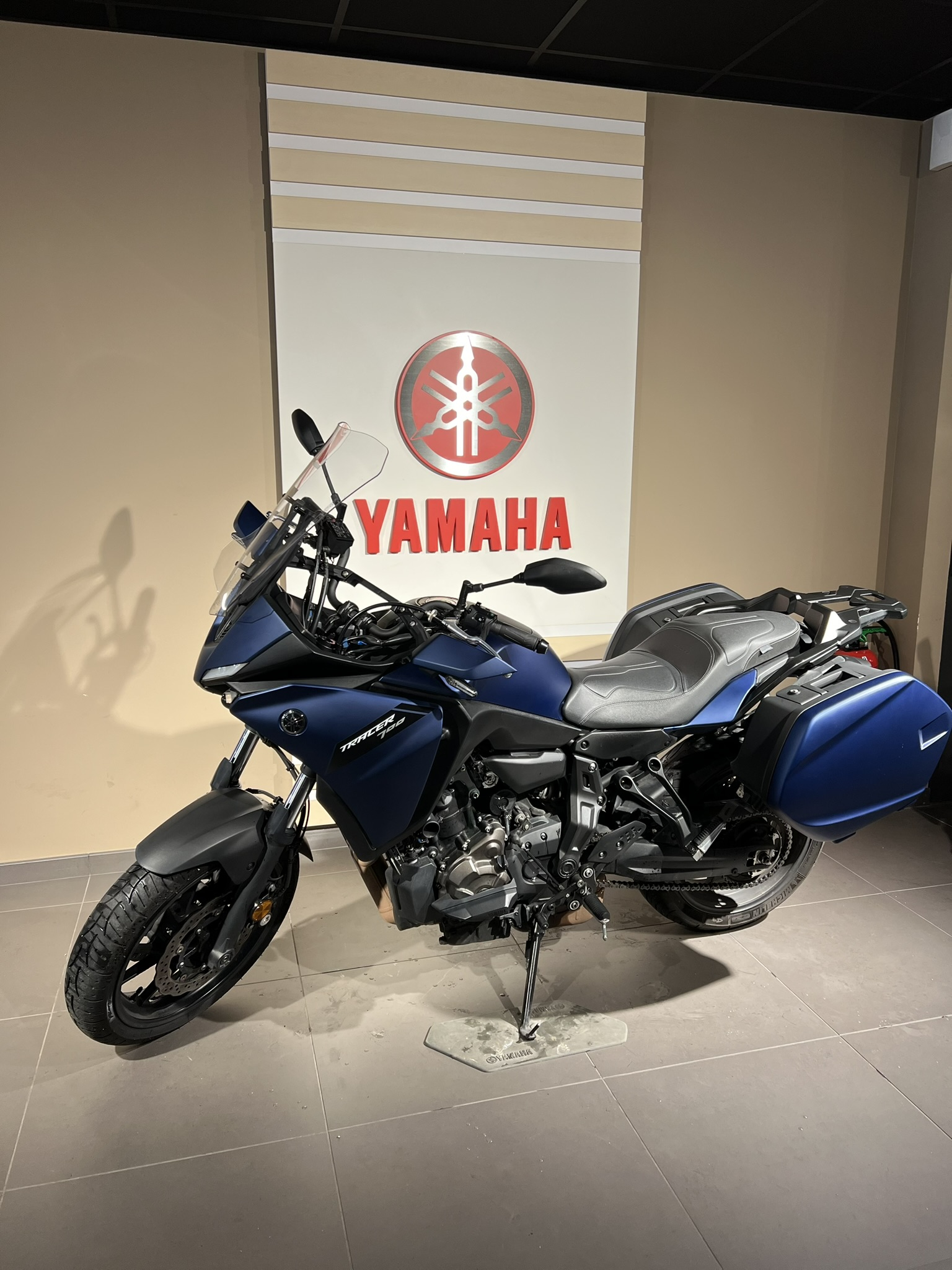 photo de YAMAHA TRACER 700 685 occasion de couleur  en vente à Dardilly n°2