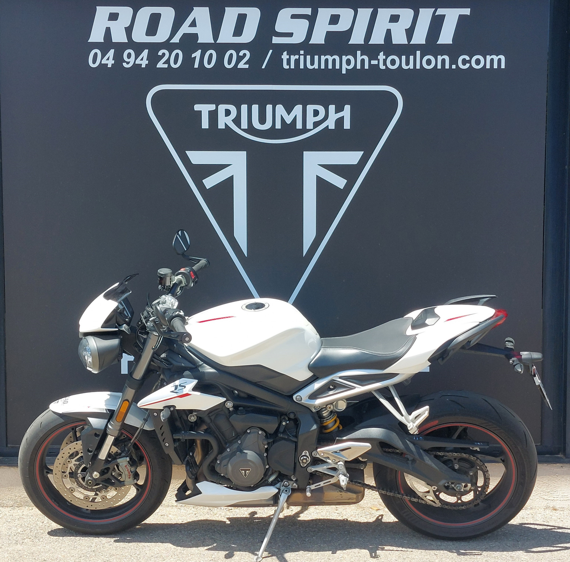 photo de TRIUMPH STREET TRIPLE 675 RS 675 occasion de couleur  en vente à Ollioules n°2