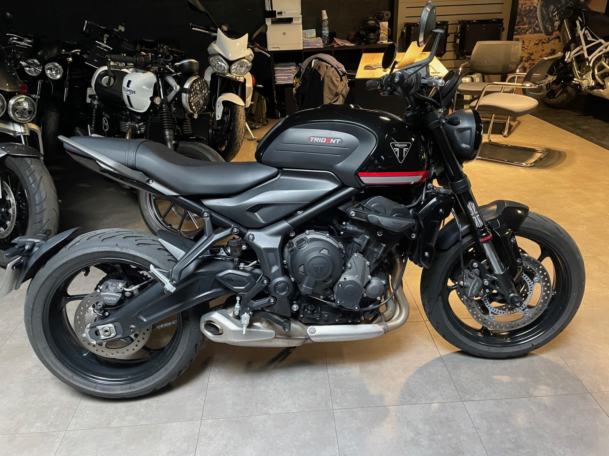 photo de TRIUMPH TRIDENT 660 660 occasion de couleur  en vente à Lanester n°2