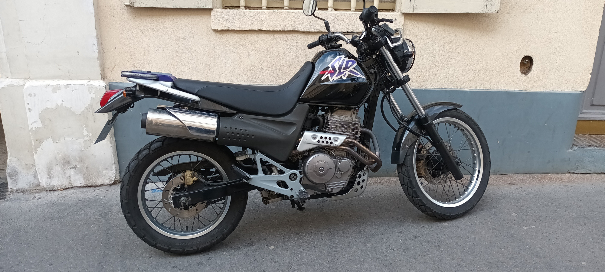 Annonce moto Honda SLR