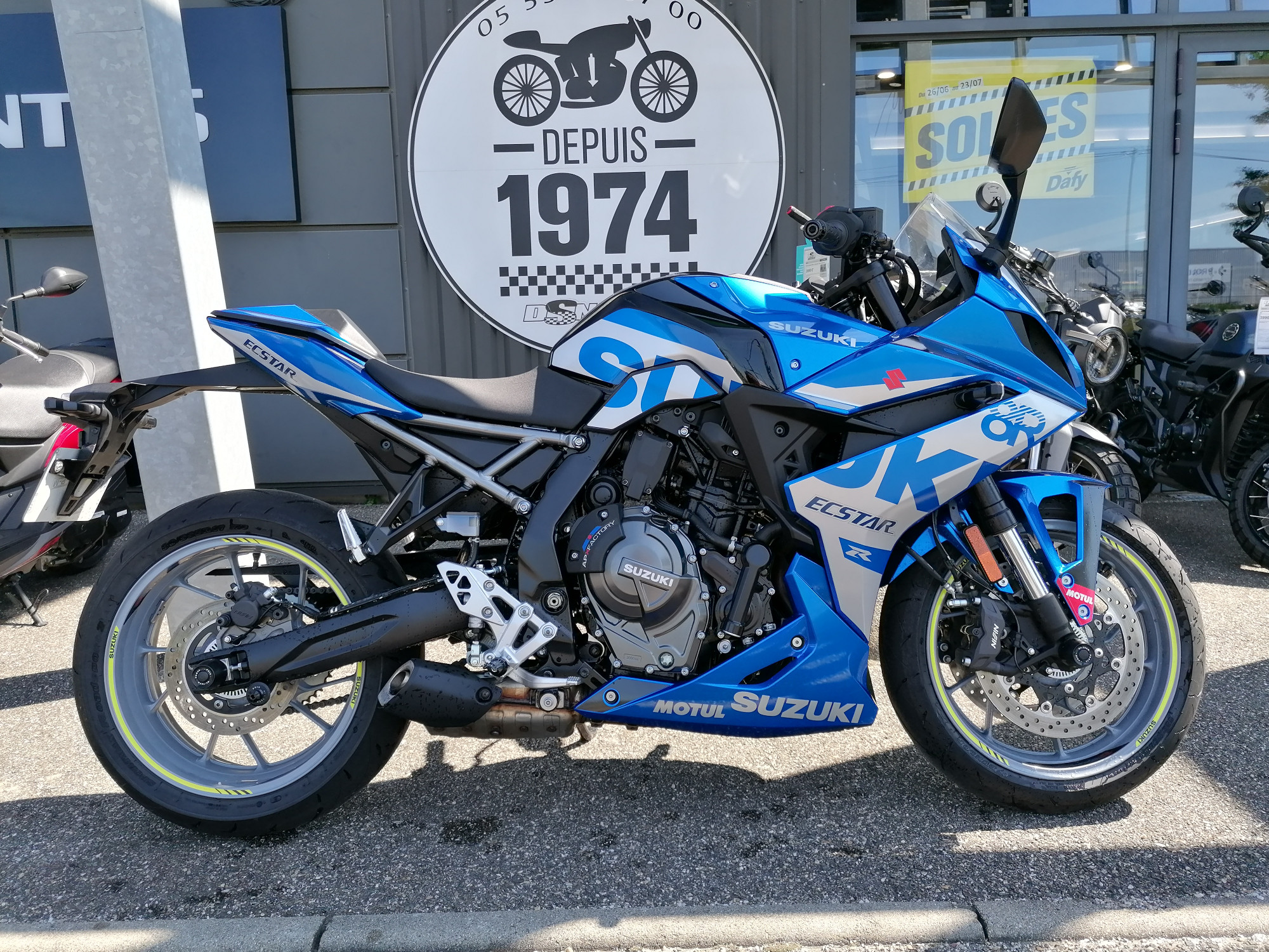 photo de SUZUKI GSX-8R 776 occasion de couleur  en vente à Marmande n°3