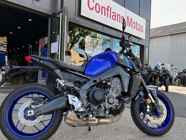 photo de YAMAHA MT-09 850 occasion de couleur  en vente à Conflans Ste Honorine n°1