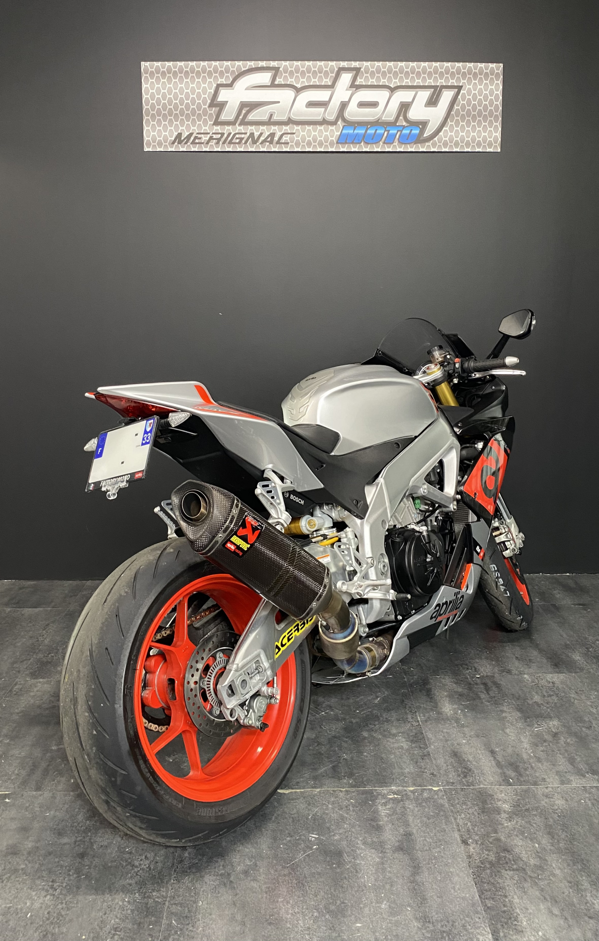 photo de APRILIA RSV4 1000 RR 1000 occasion de couleur  en vente à Merignac n°3