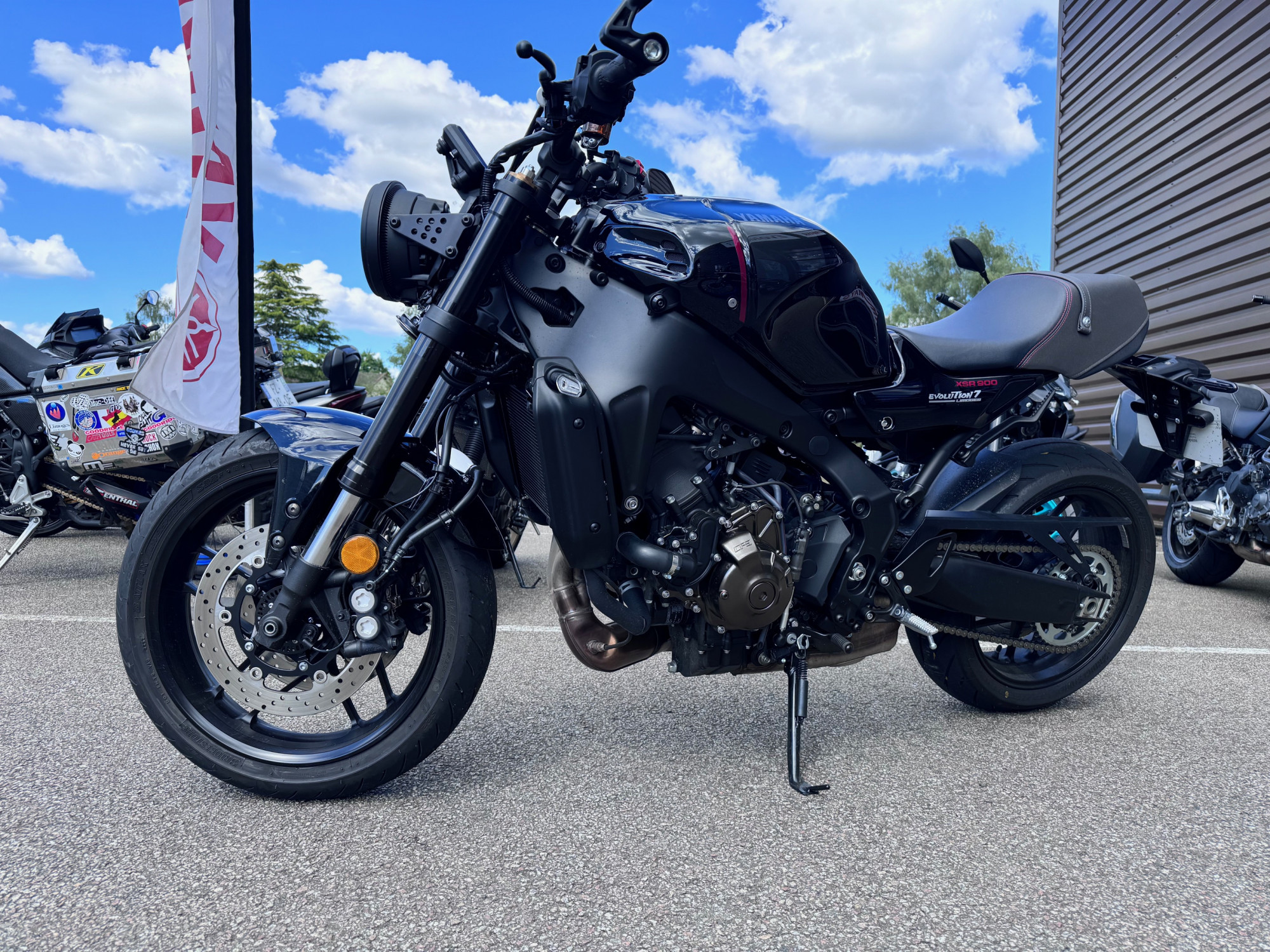 photo de YAMAHA XSR 900 850 occasion de couleur  en vente   Feytiat