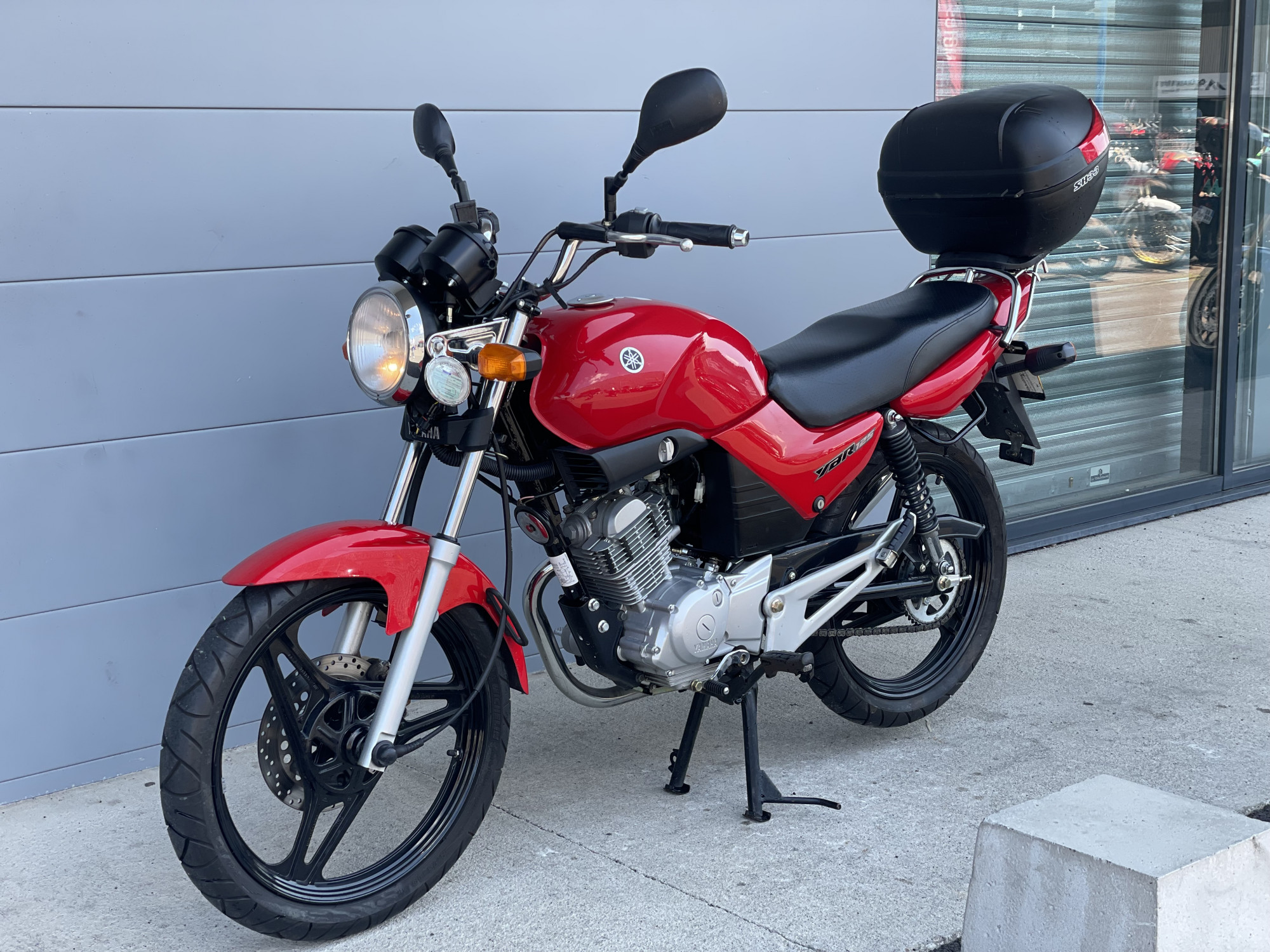 photo de YAMAHA YBR 125 occasion de couleur  en vente à Aubiere n°1