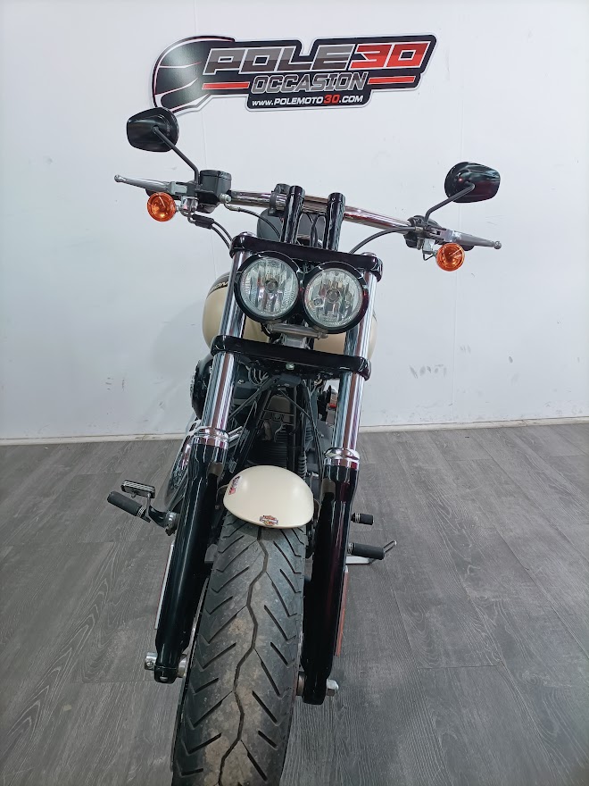 photo de HARLEY DAVIDSON DYNA FAT BOB 1690 1690 occasion de couleur  en vente à Nimes n°2