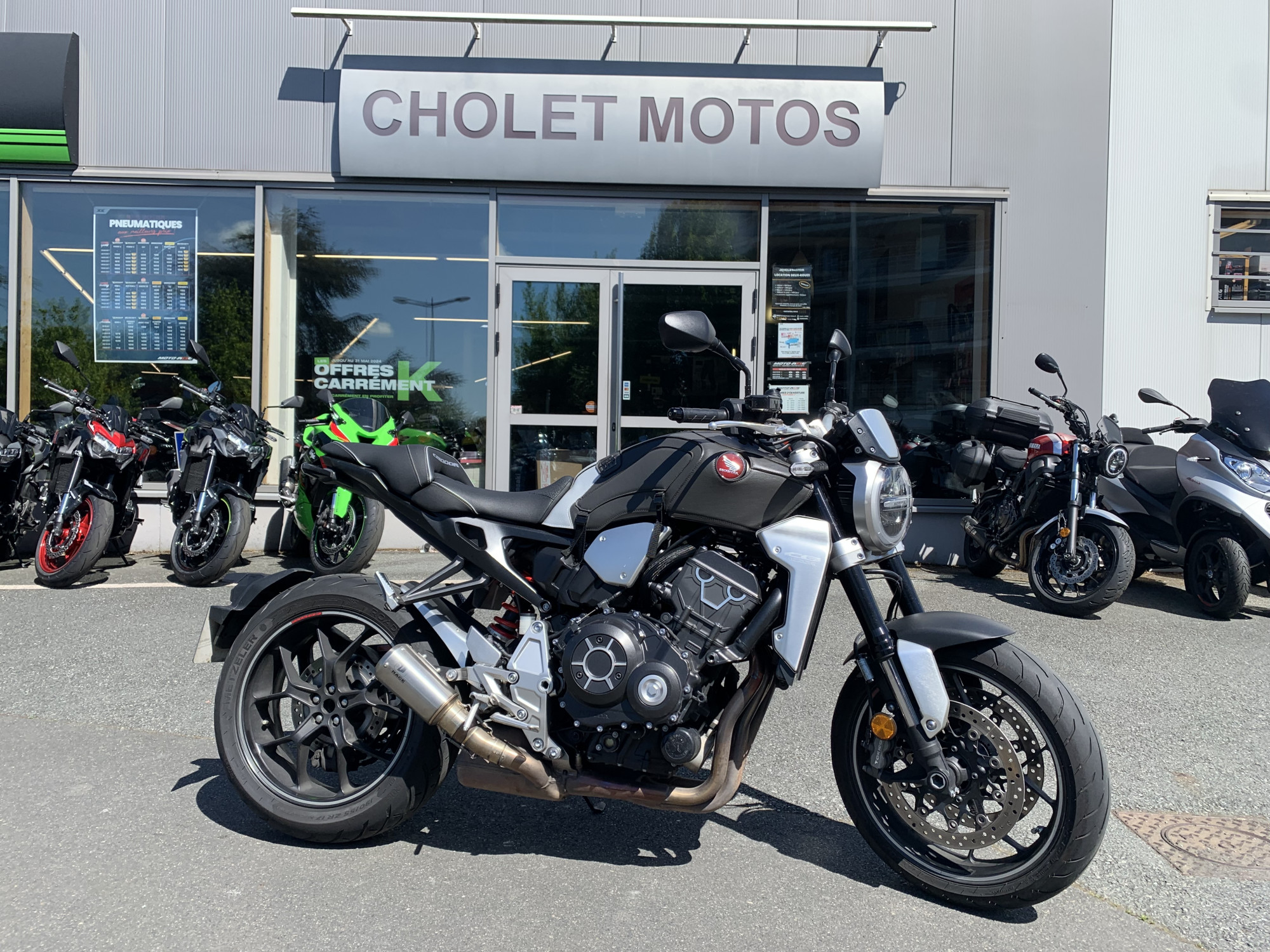 photo de HONDA CB 1000 occasion de couleur  en vente à Cholet n°2