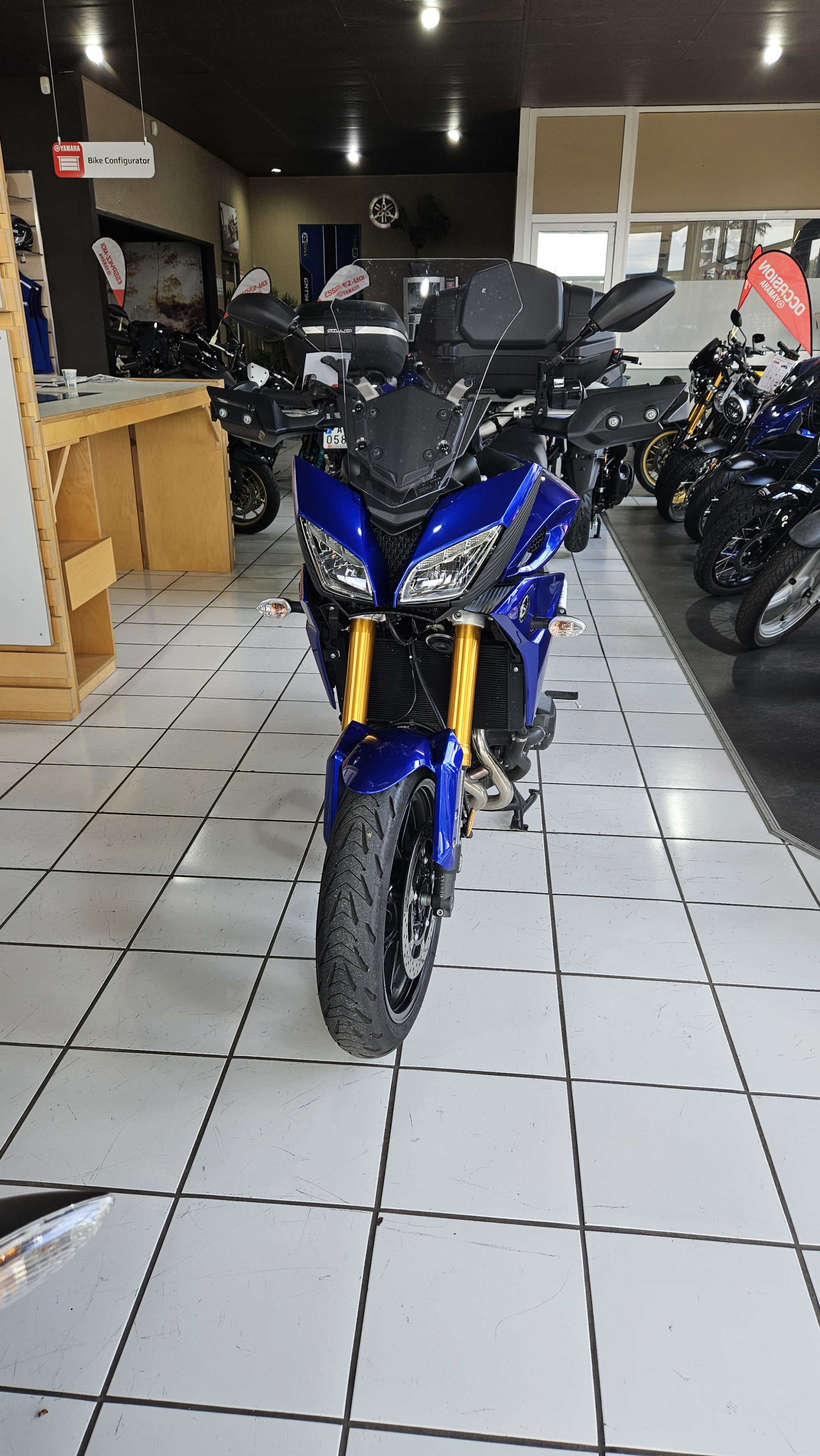 photo de YAMAHA MT-09 TRACER 847 occasion de couleur  en vente à Beziers n°2