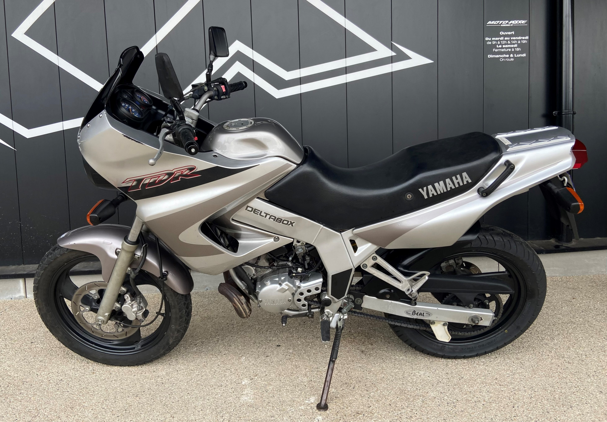 photo de YAMAHA TDR 125 occasion de couleur  en vente à Aubenas n°3