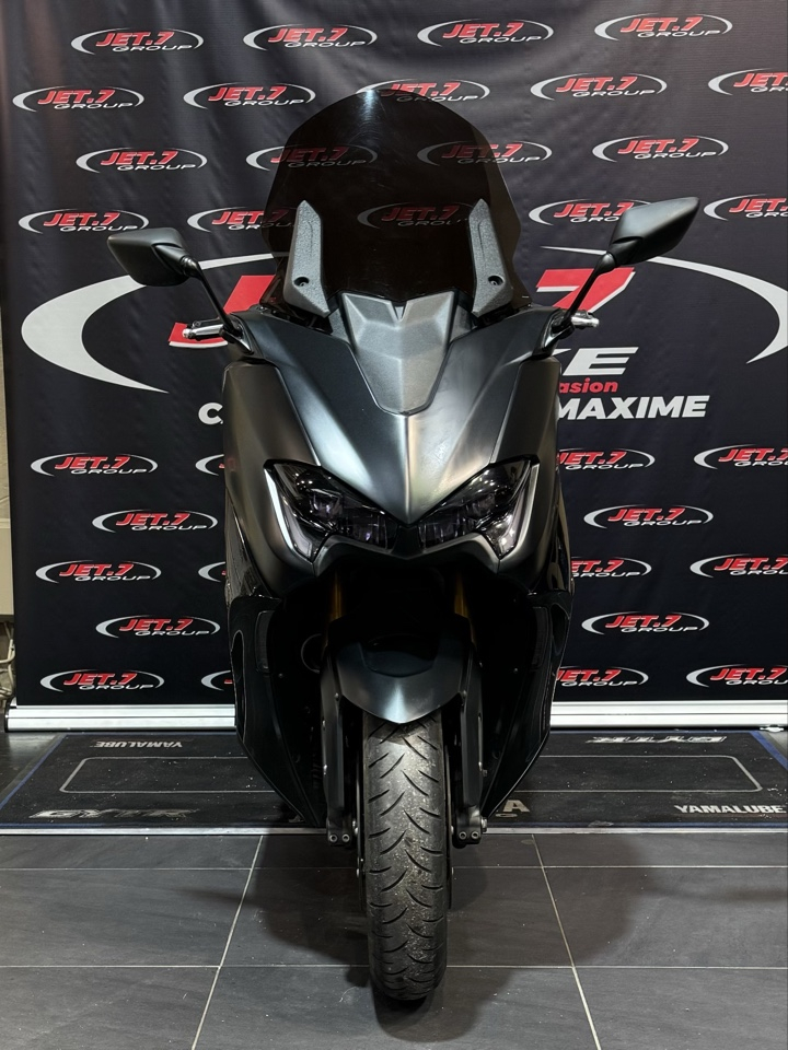 photo de YAMAHA TMAX 560 TECH MAX 560 occasion de couleur  en vente   Cannes