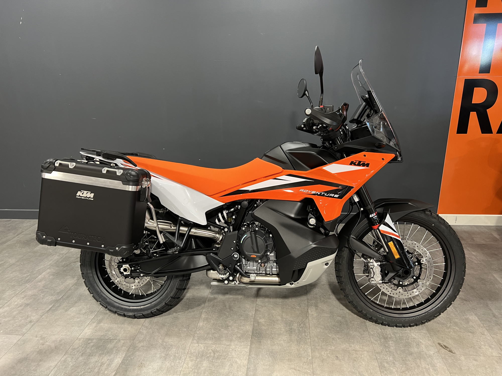 photo de KTM 890 ADVENTURE 890 occasion de couleur  en vente   Calais