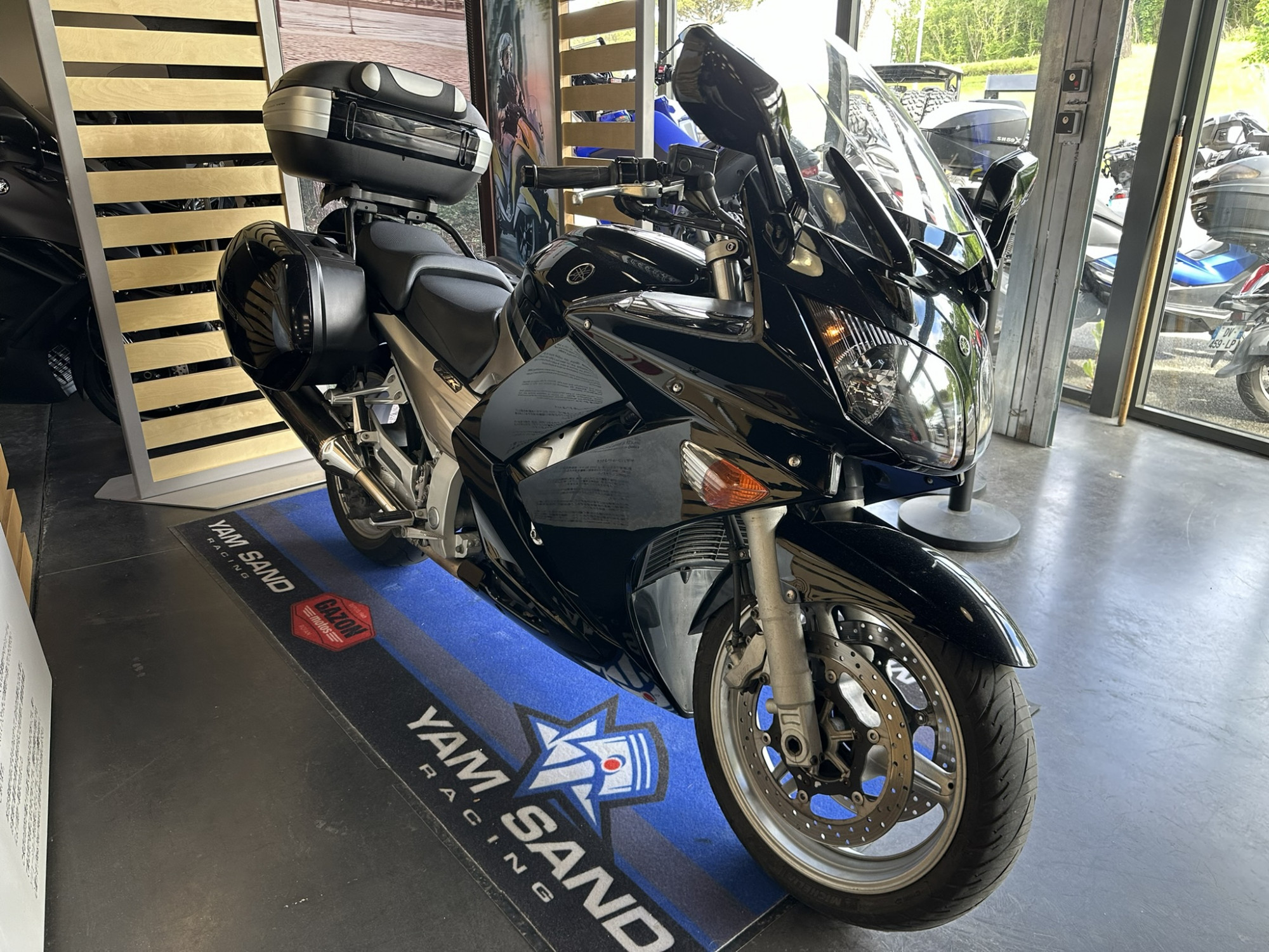 photo de YAMAHA FJR 1300 occasion de couleur  en vente à Royan n°1