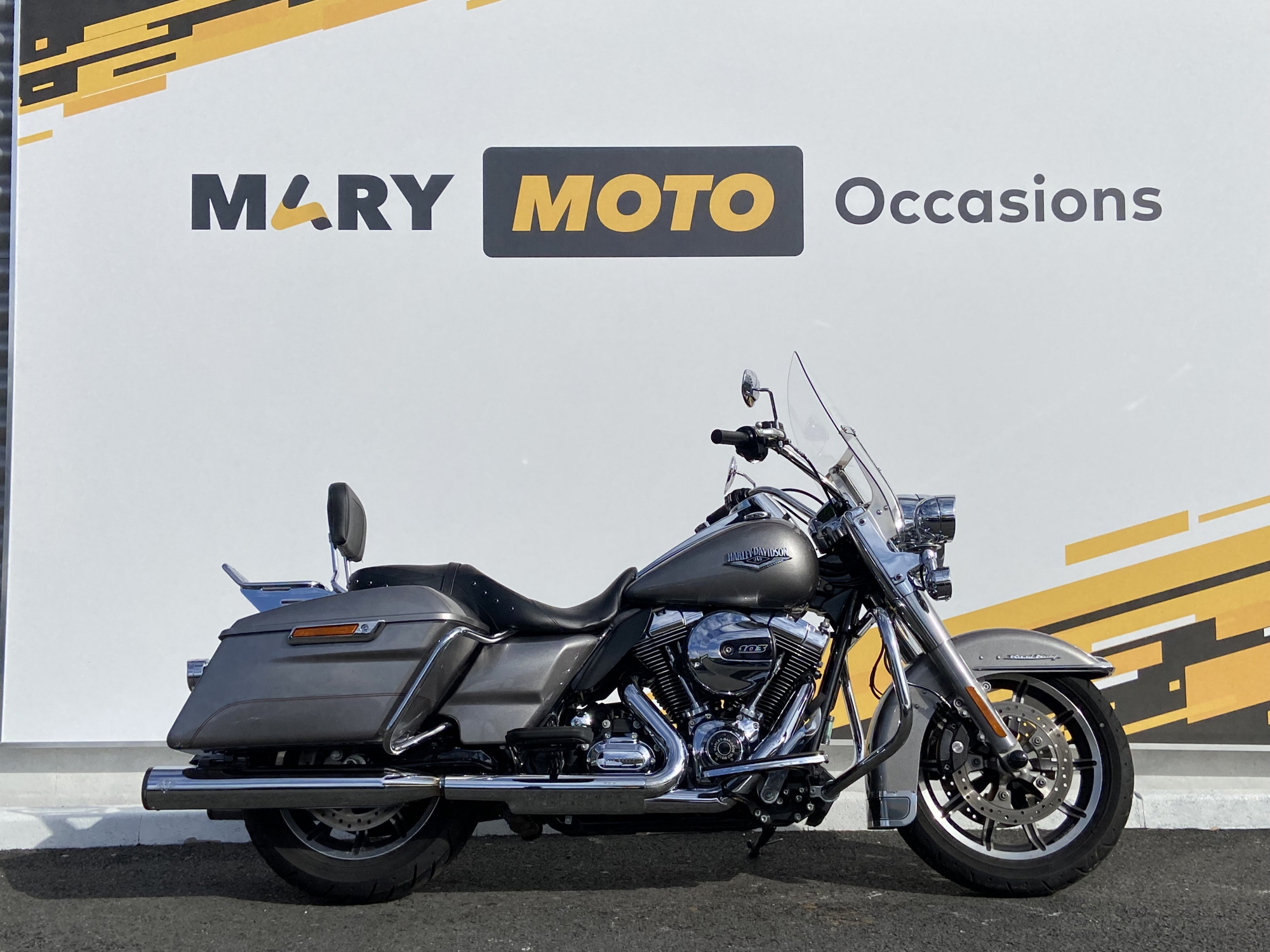 photo de HARLEY DAVIDSON TOURING ROAD KING 1690 1690 occasion de couleur  en vente   Bieville Beuville