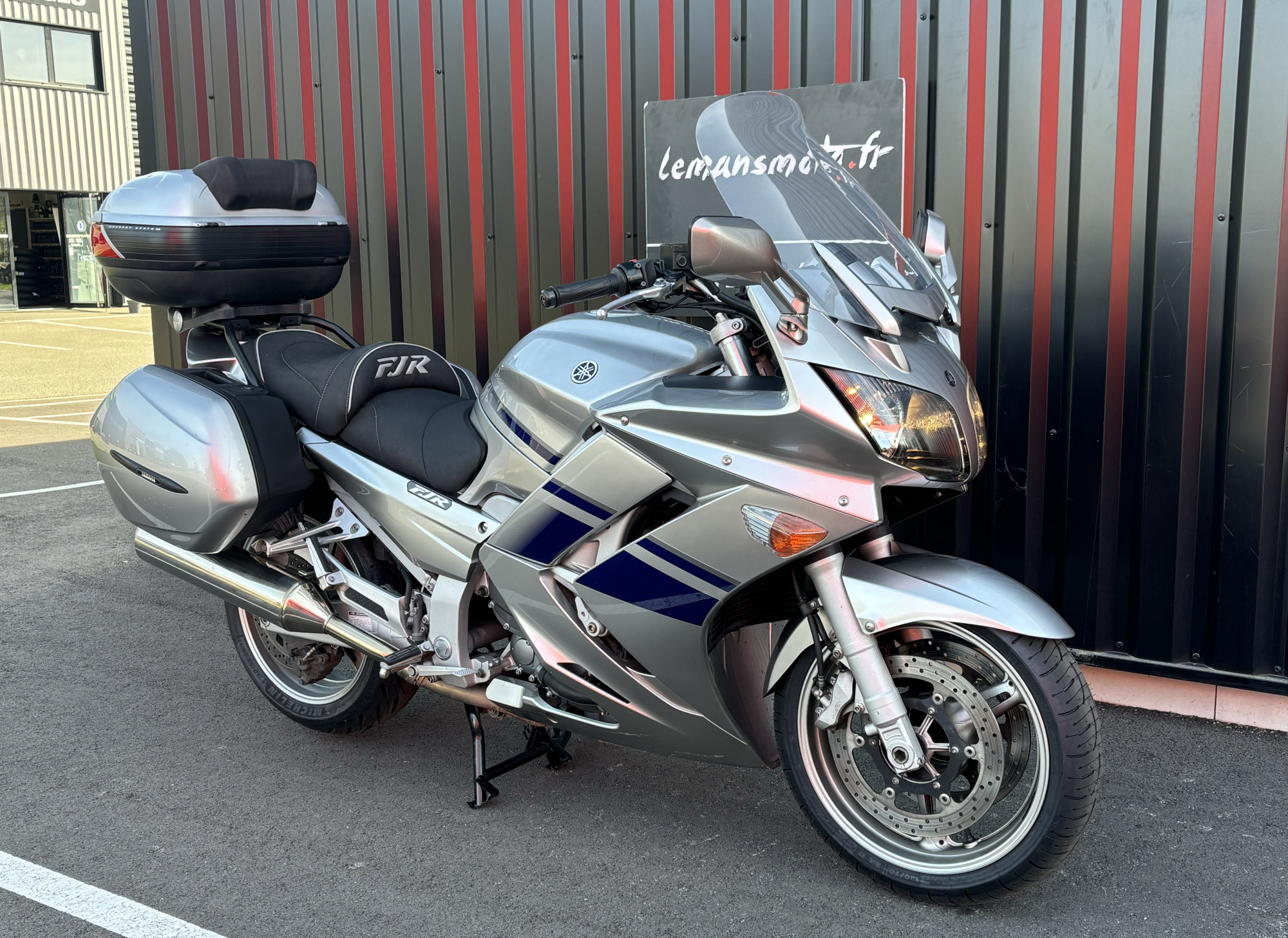 photo de YAMAHA FJR 1300 occasion de couleur  en vente à Ruaudin n°2