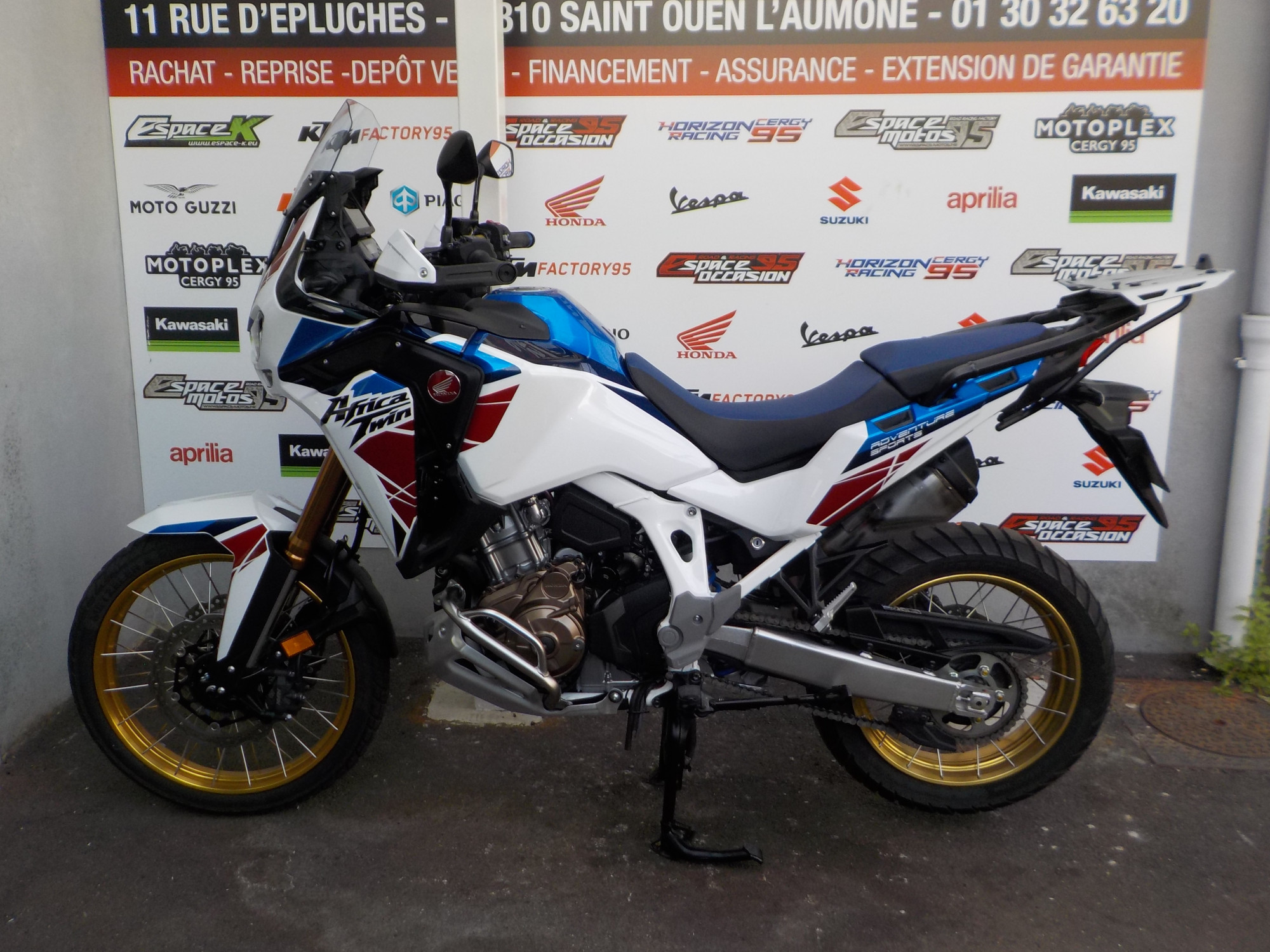 photo de HONDA CRF 1100 AFRICA TWIN DCT ADVENTU 1100 occasion de couleur  en vente à St Ouen L Aumone n°3