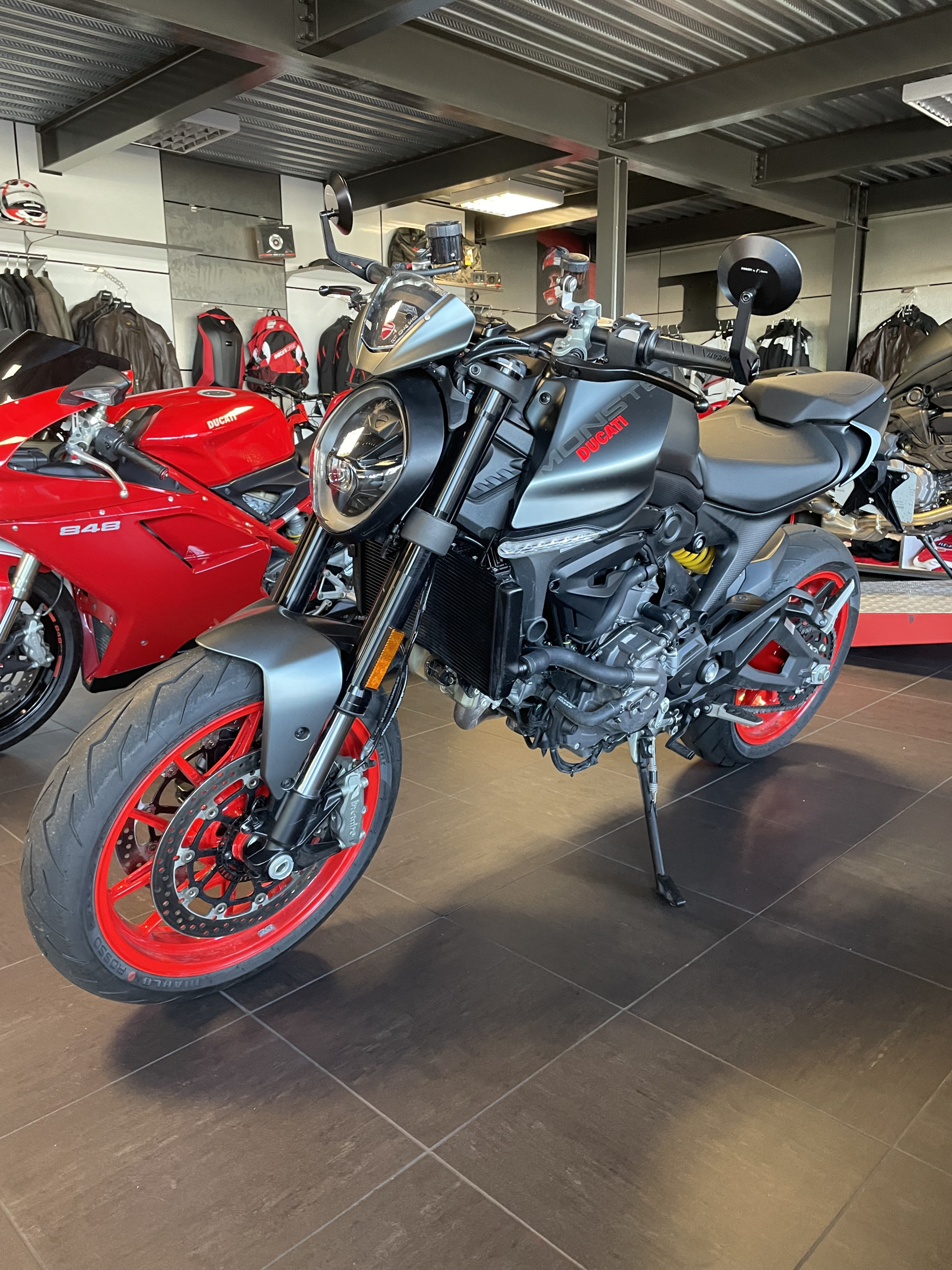 Annonce moto Ducati monster plus 937