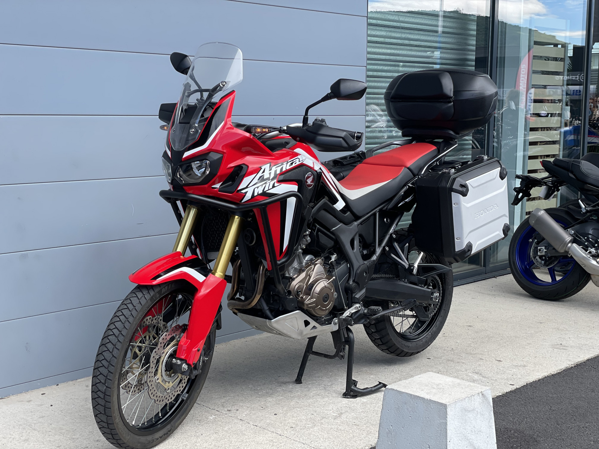 photo de HONDA AFRICA TWIN CRF1000D STD 1000 occasion de couleur  en vente à Aubiere n°2