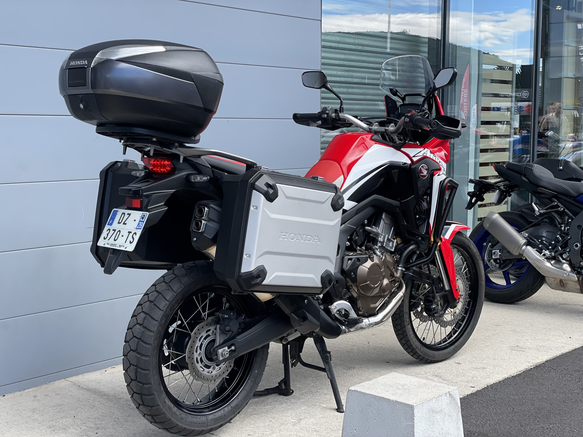 photo de HONDA AFRICA TWIN CRF1000D STD 1000 occasion de couleur  en vente à Aubiere n°3