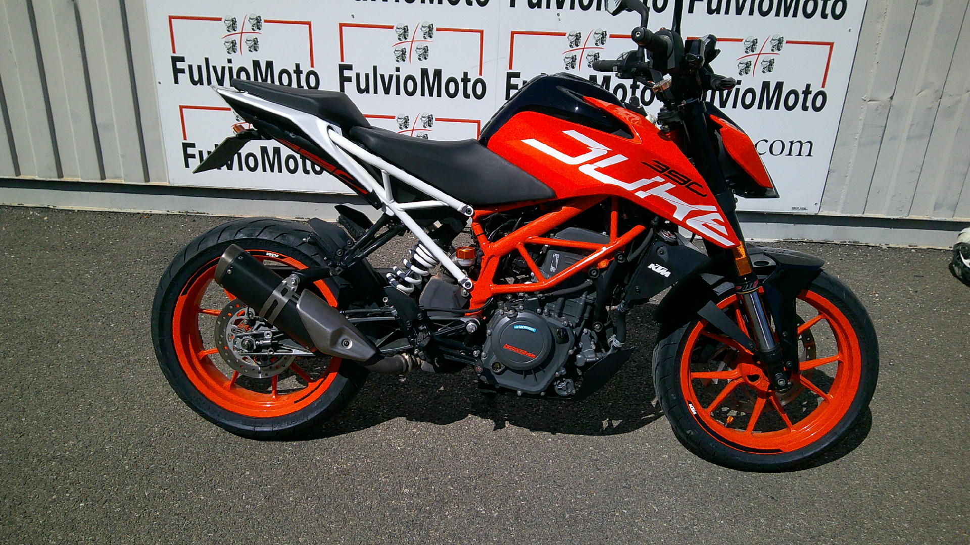 photo de KTM 390 DUKE ABS 390 occasion de couleur  en vente   Arles