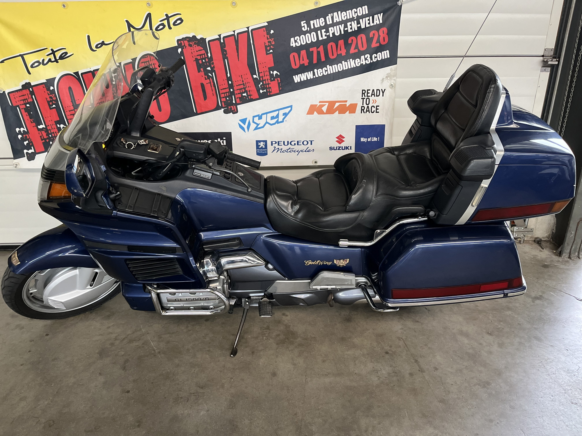 photo de HONDA GOLDWING 1500 1500 occasion de couleur  en vente à St Germain Laprade n°2