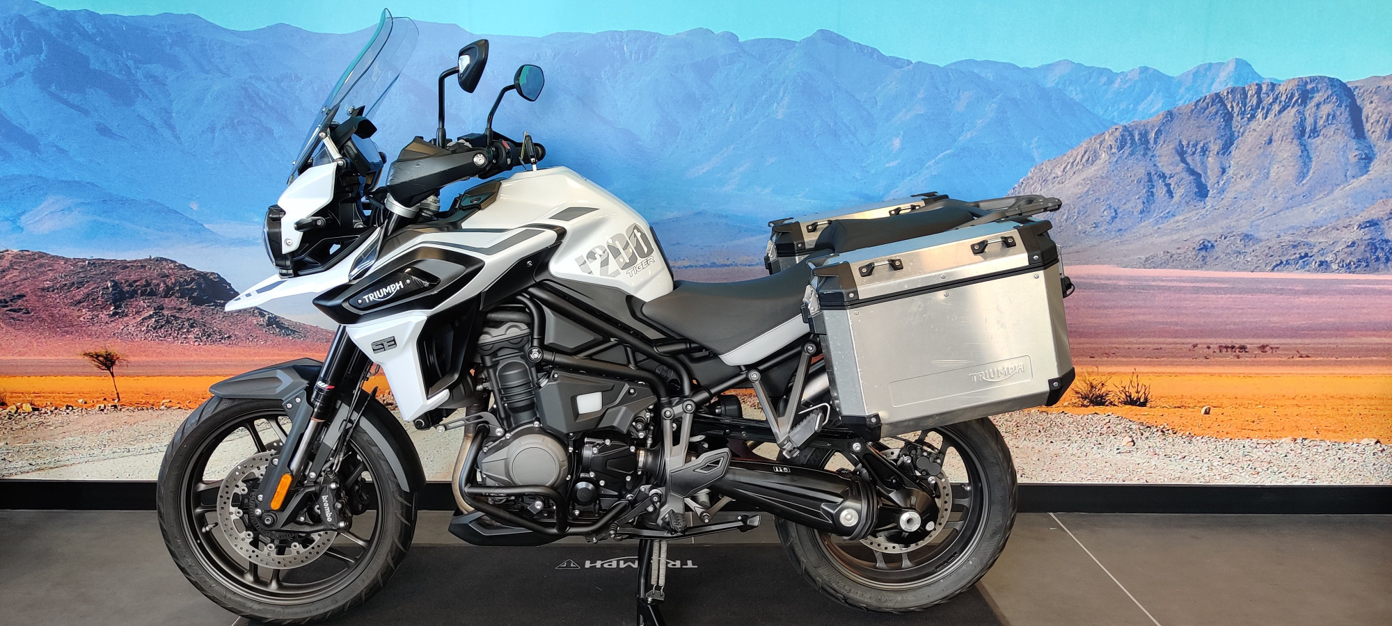 triumph tiger 1200 alpine review