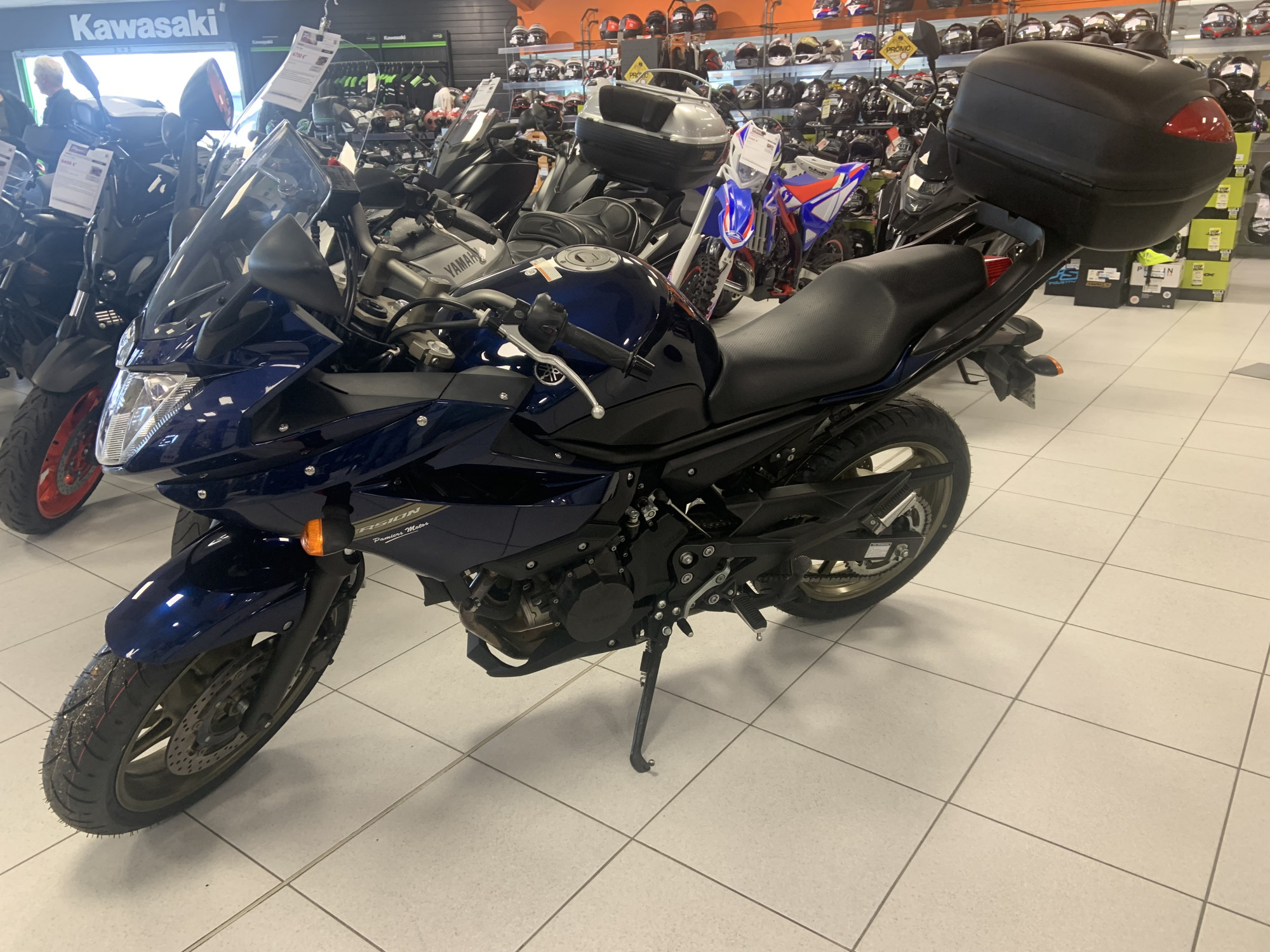 photo de YAMAHA XJ6-F DIVERSION 600 occasion de couleur  en vente à Pamiers n°2