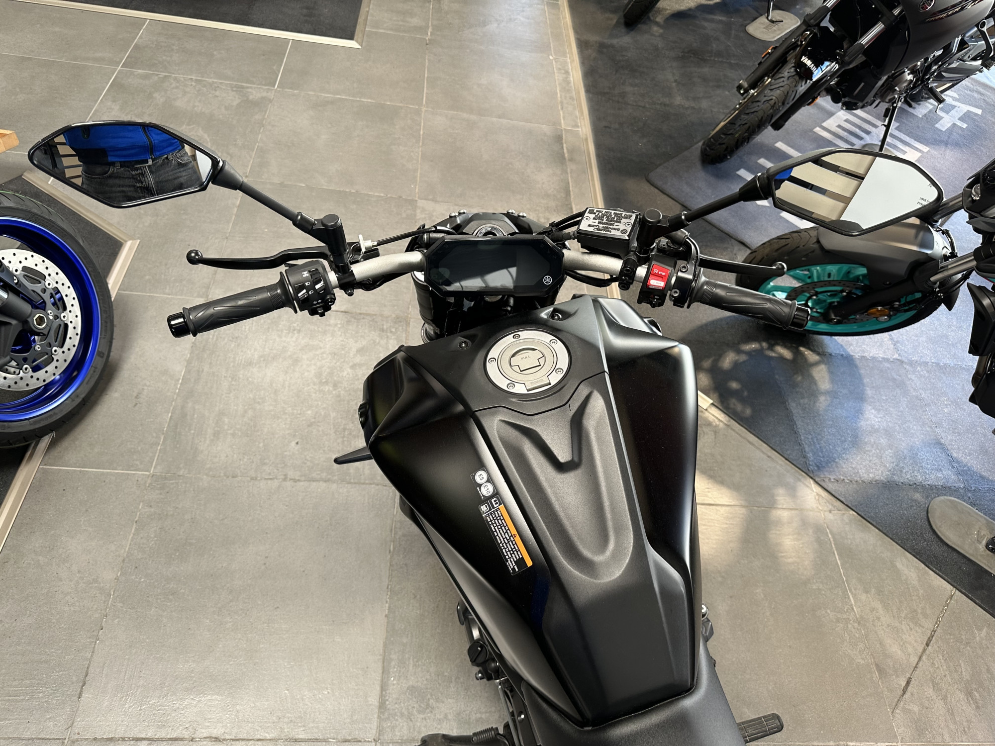 photo de YAMAHA MT-07 (47.5CV) 695 occasion de couleur  en vente à Anglet n°3