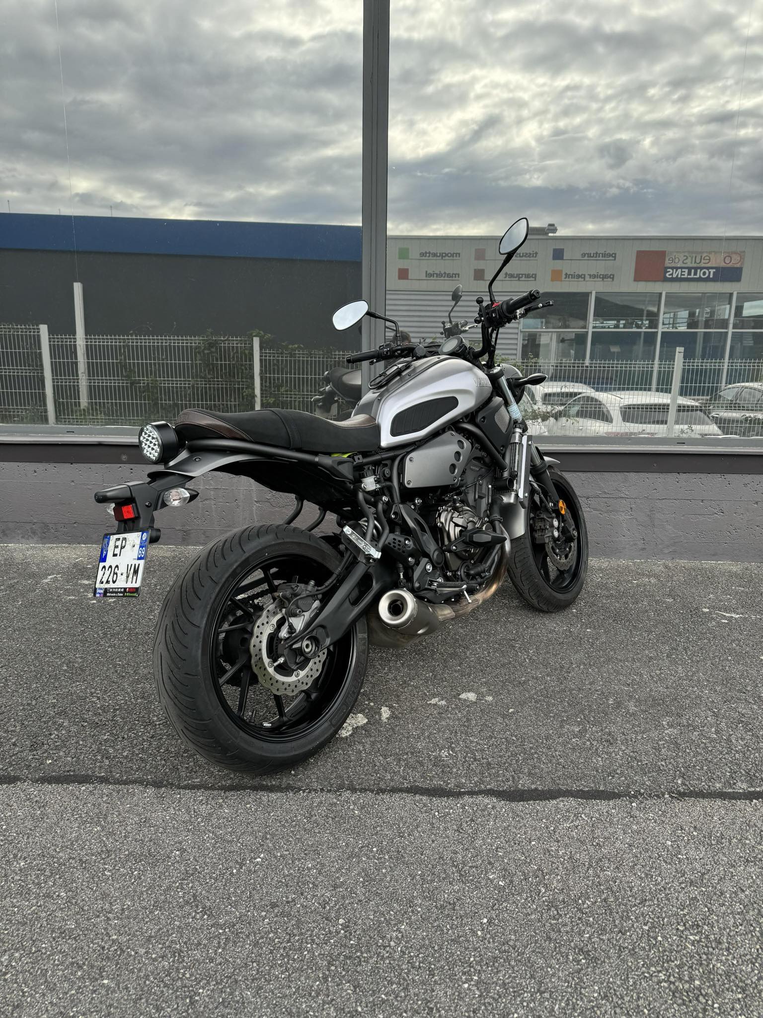 photo de YAMAHA XSR 700 35KW 700 occasion de couleur  en vente à Ville La Grand n°2